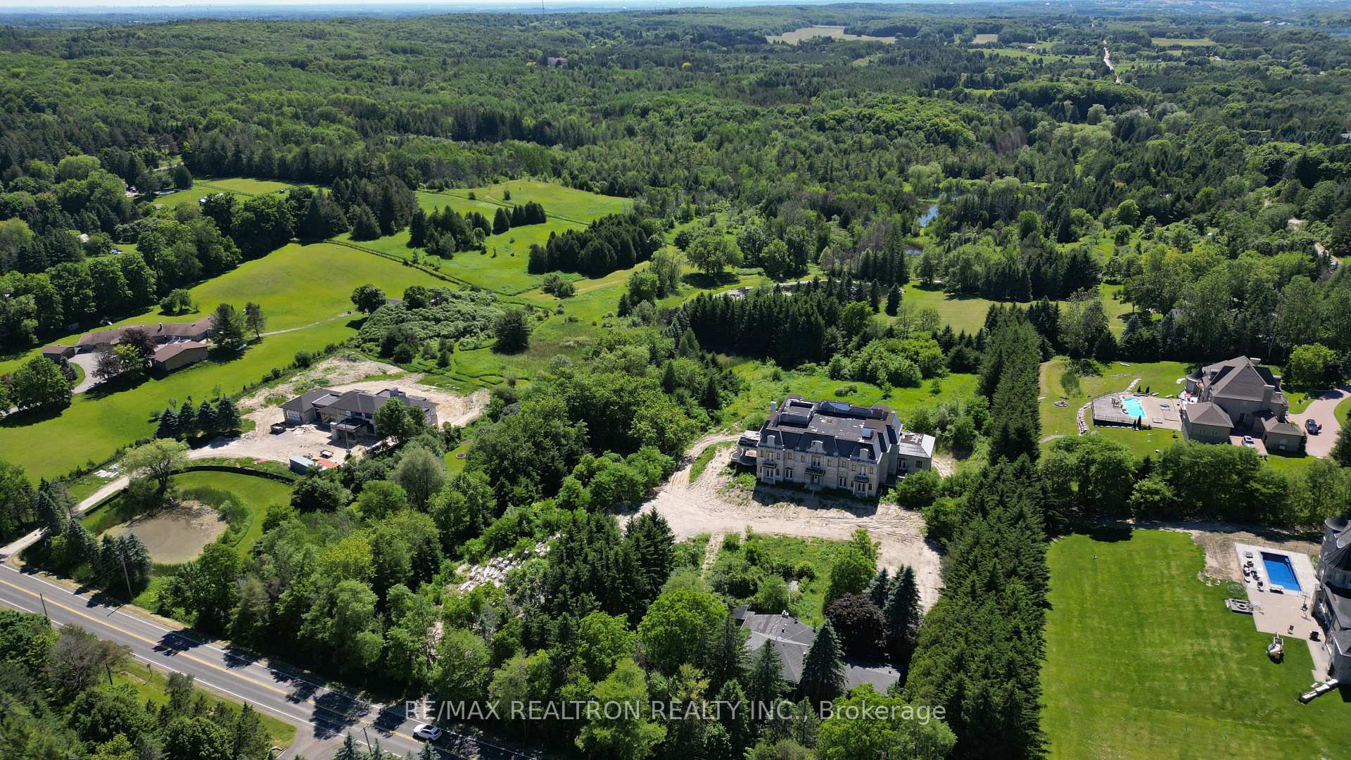 Photo 9 of 15230 Keele Street, King, Rural King — HOMEH
