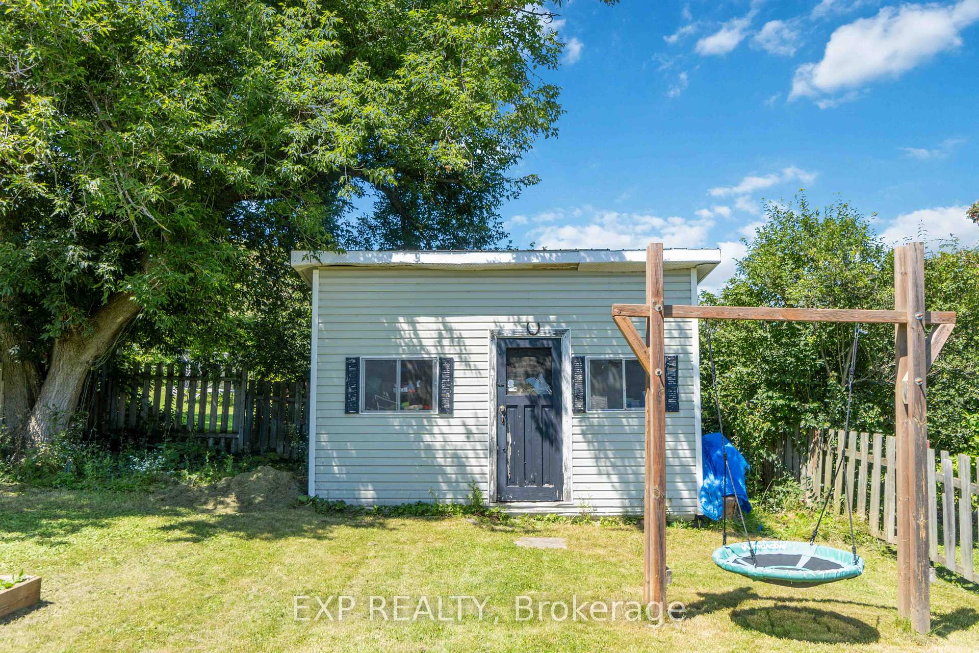 Photo 21 of 105 Division Street N, McNab/Braeside, Mcnab/Braeside Twps — HOMEH