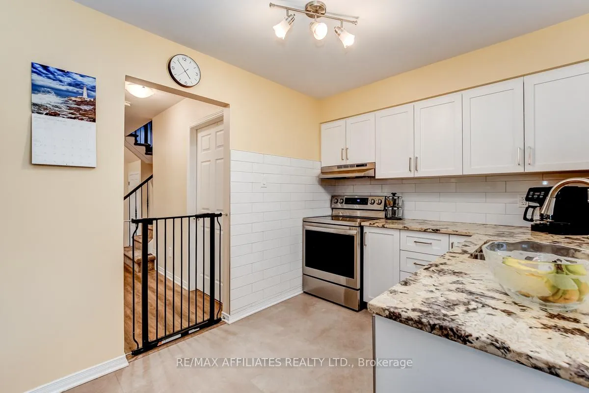 Photo 14 of 39 Inwood Drive, Ottawa, Kanata - Bridlewood — HOMEH