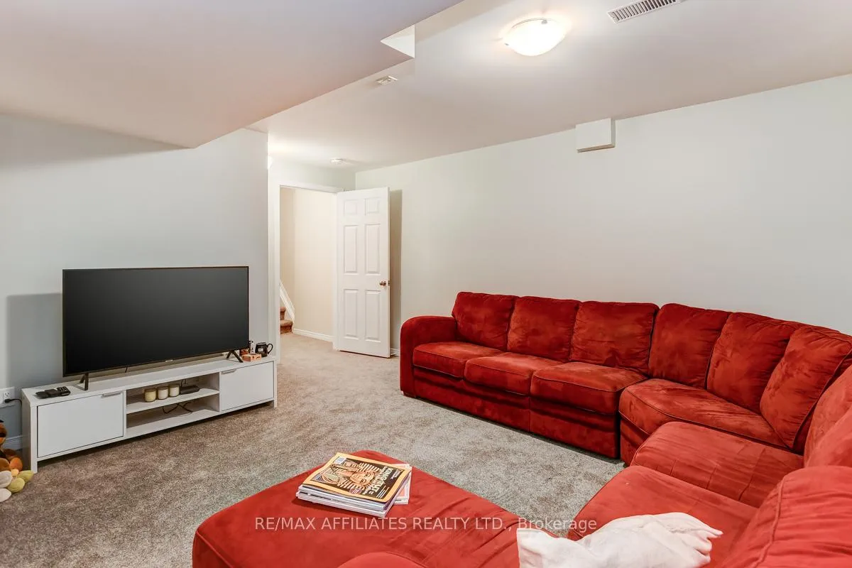 Photo 34 of 39 Inwood Drive, Ottawa, Kanata - Bridlewood — HOMEH