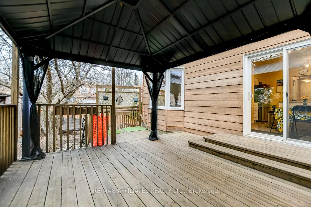 Photo 38 of 39 Inwood Drive, Ottawa, Kanata - Bridlewood — HOMEH