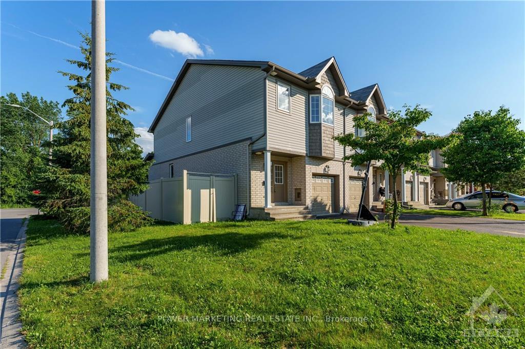 Photo 2 of 298 Macoun Circle, Ottawa, Hunt Club Park/Greenboro — HOMEH