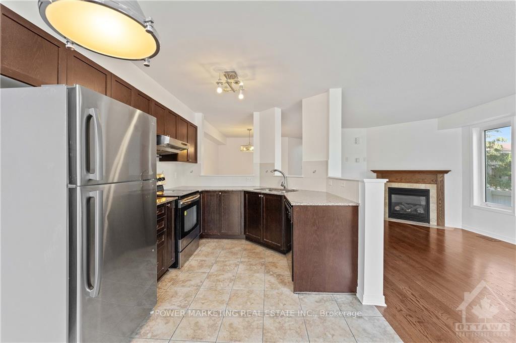 Photo 13 of 298 Macoun Circle, Ottawa, Hunt Club Park/Greenboro — HOMEH