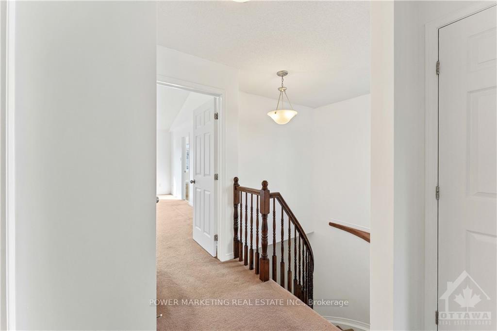 Photo 16 of 298 Macoun Circle, Ottawa, Hunt Club Park/Greenboro — HOMEH