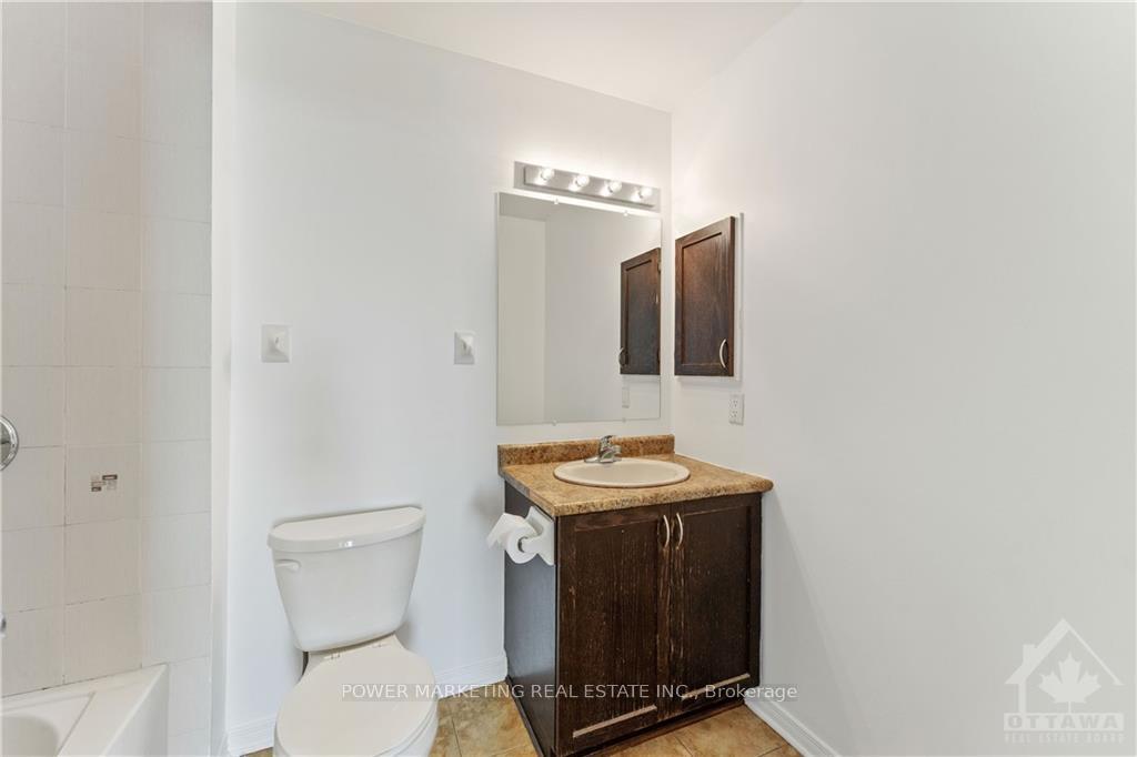 Photo 18 of 298 Macoun Circle, Ottawa, Hunt Club Park/Greenboro — HOMEH