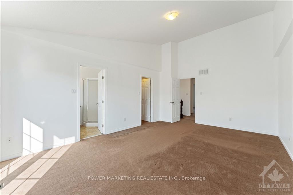 Photo 21 of 298 Macoun Circle, Ottawa, Hunt Club Park/Greenboro — HOMEH
