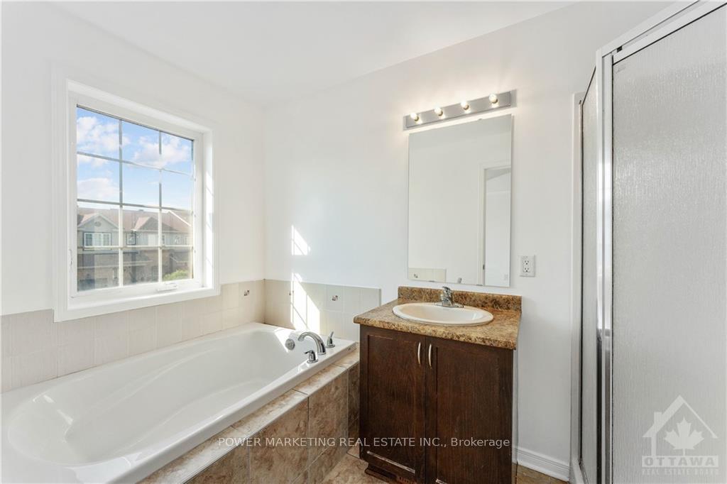 Photo 24 of 298 Macoun Circle, Ottawa, Hunt Club Park/Greenboro — HOMEH