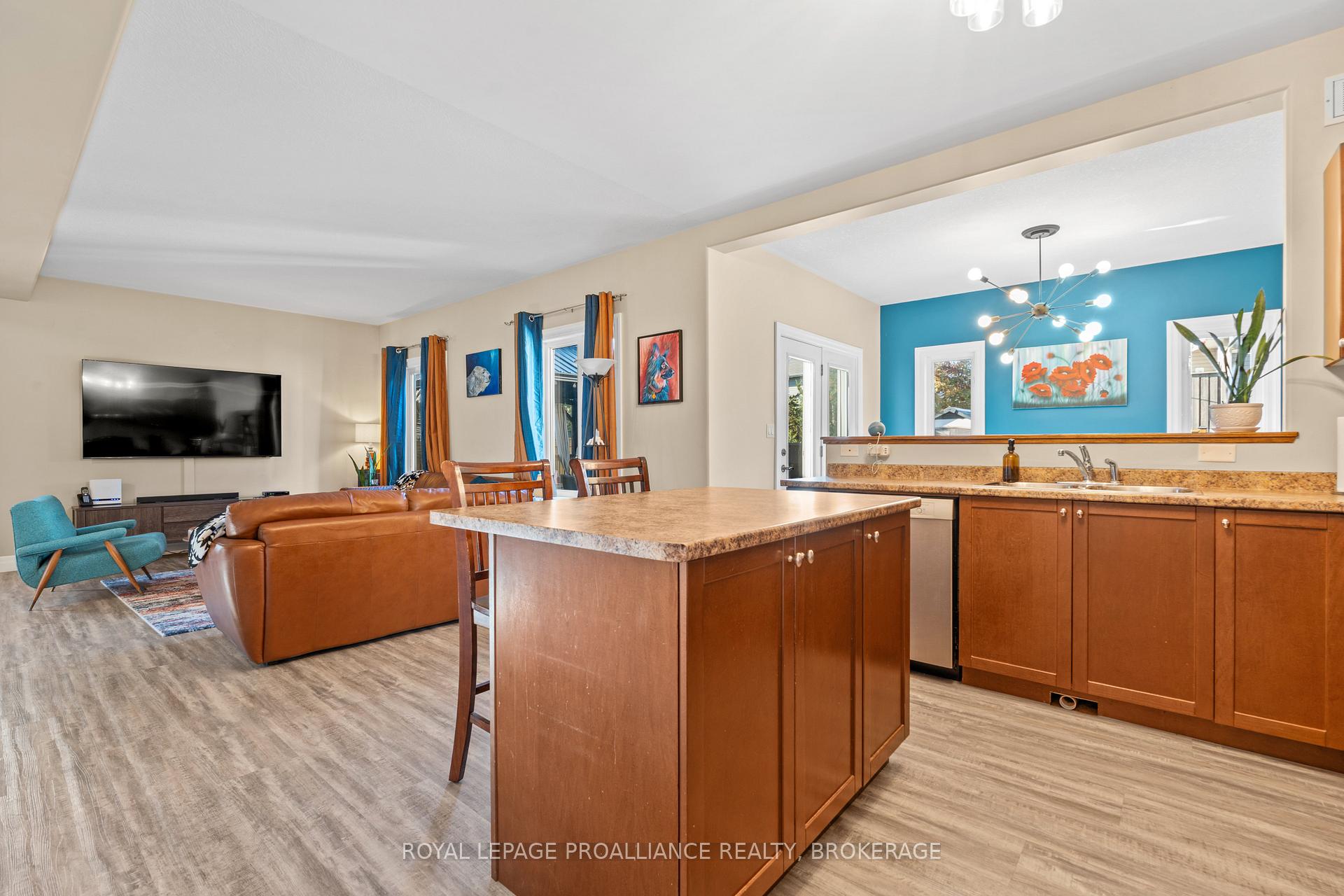 Photo 17 of 163 Kildare Avenue, Loyalist, Amherstview — HOMEH