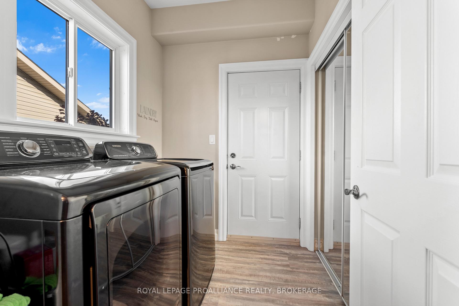 Photo 18 of 163 Kildare Avenue, Loyalist, Amherstview — HOMEH