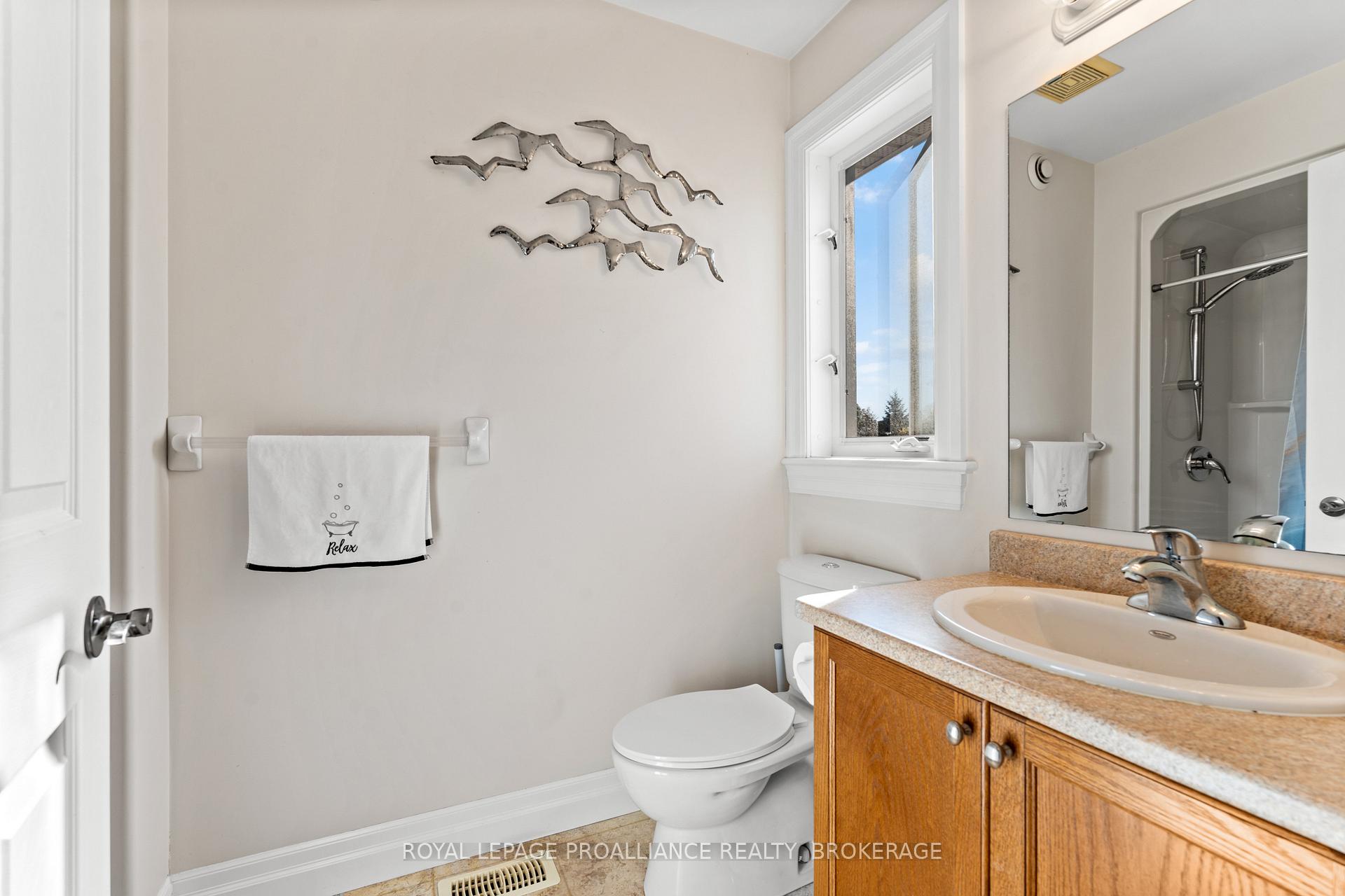 Photo 22 of 163 Kildare Avenue, Loyalist, Amherstview — HOMEH