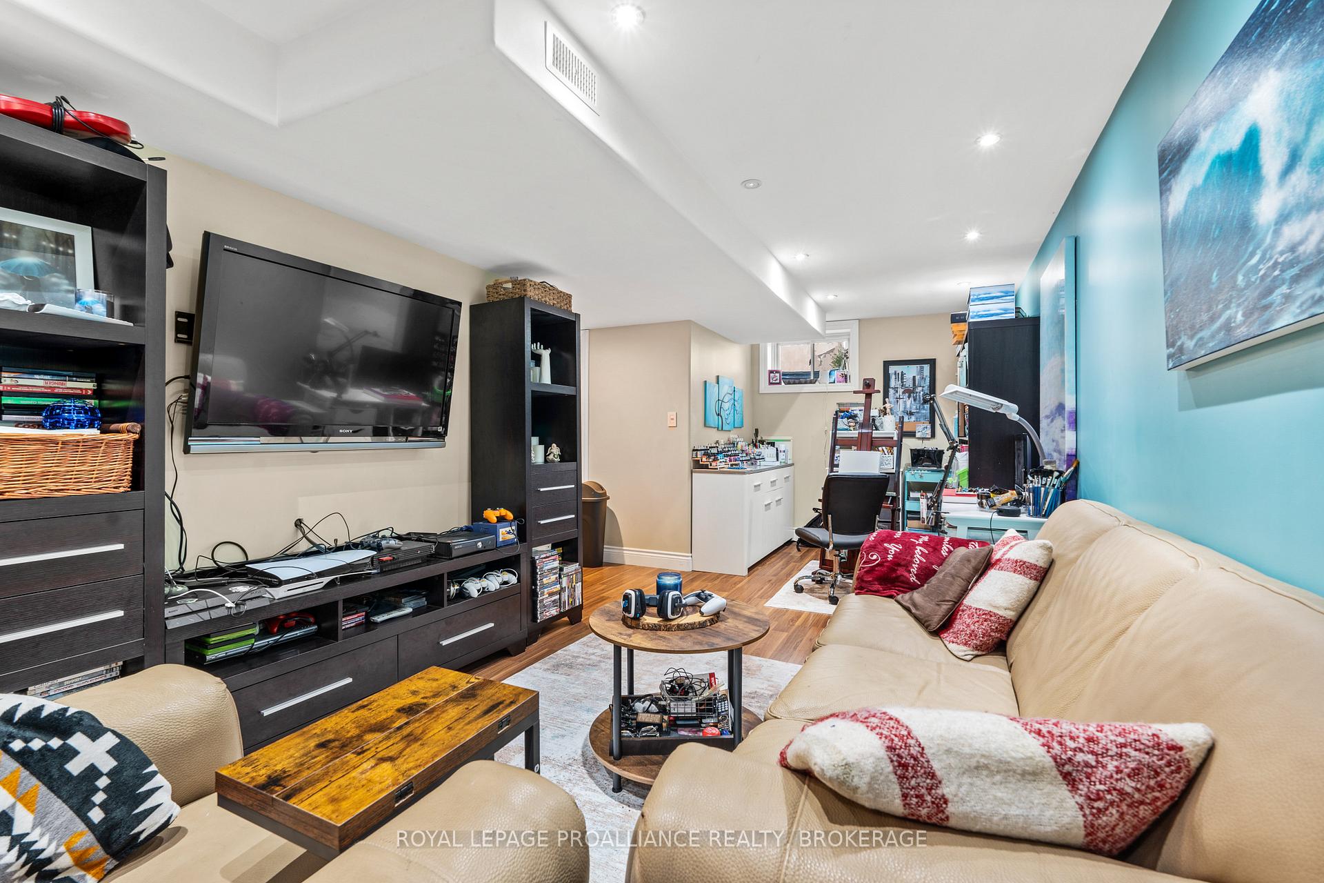 Photo 35 of 163 Kildare Avenue, Loyalist, Amherstview — HOMEH
