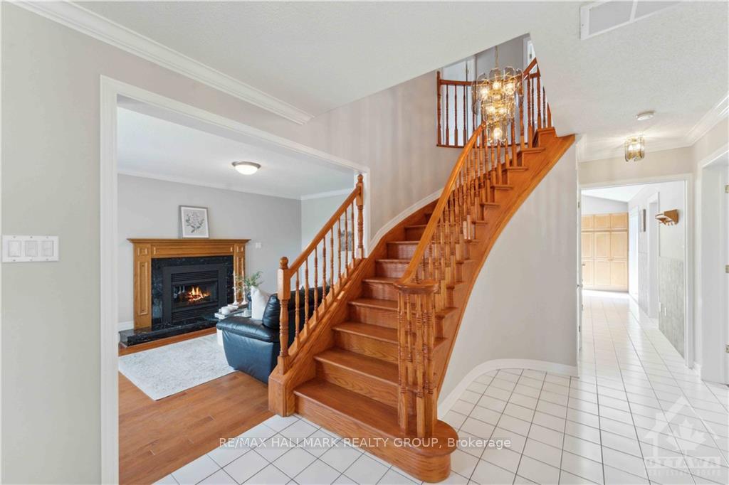 Photo 2 of 20 Forestglade Crescent, Ottawa, Hunt Club Park — HOMEH