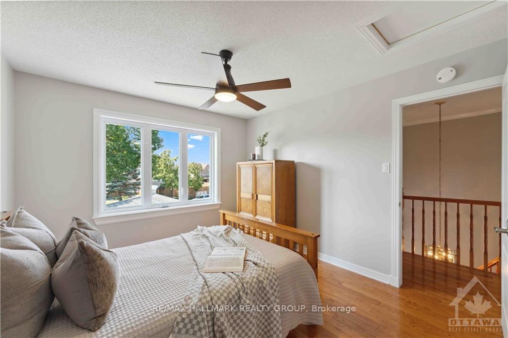 Photo 15 of 20 Forestglade Crescent, Ottawa, Hunt Club Park — HOMEH