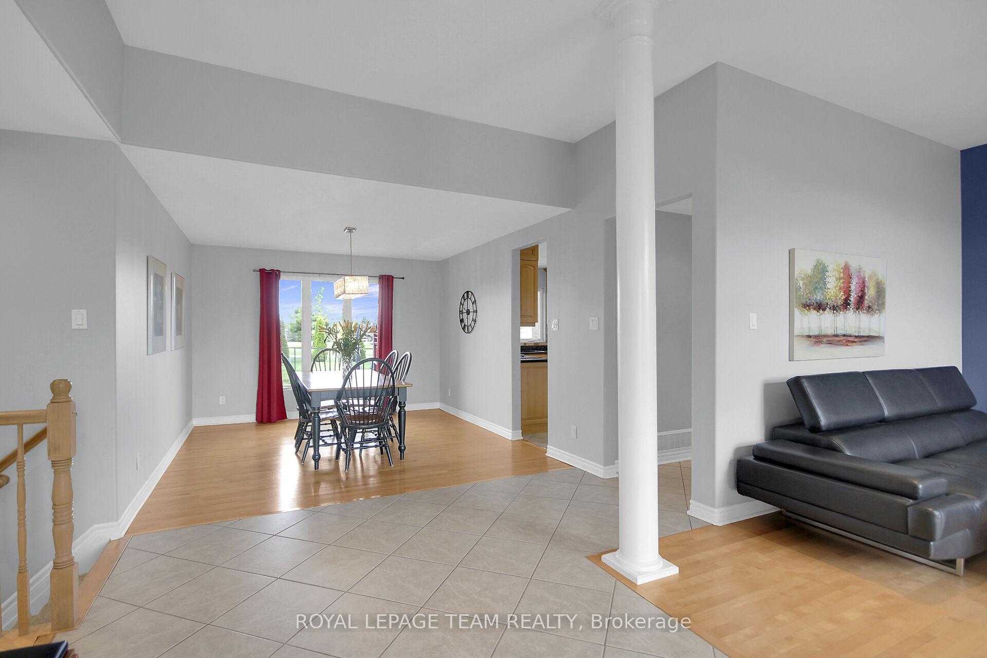 Photo 6 of 2127 Trailwood Drive, Ottawa, North Gower — HOMEH