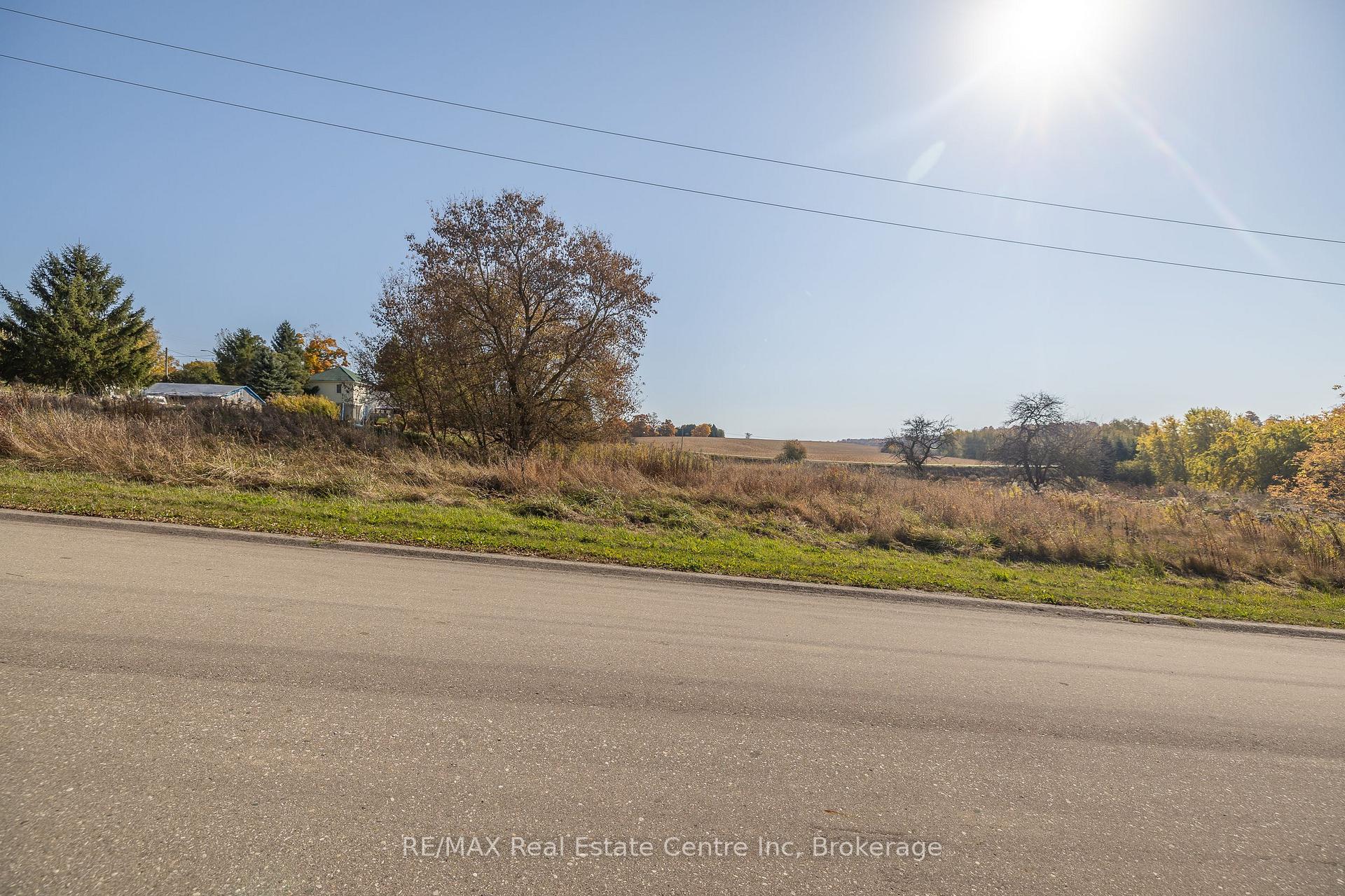 Photo 7 of James Street S, Mapleton, Rural Mapleton — HOMEH