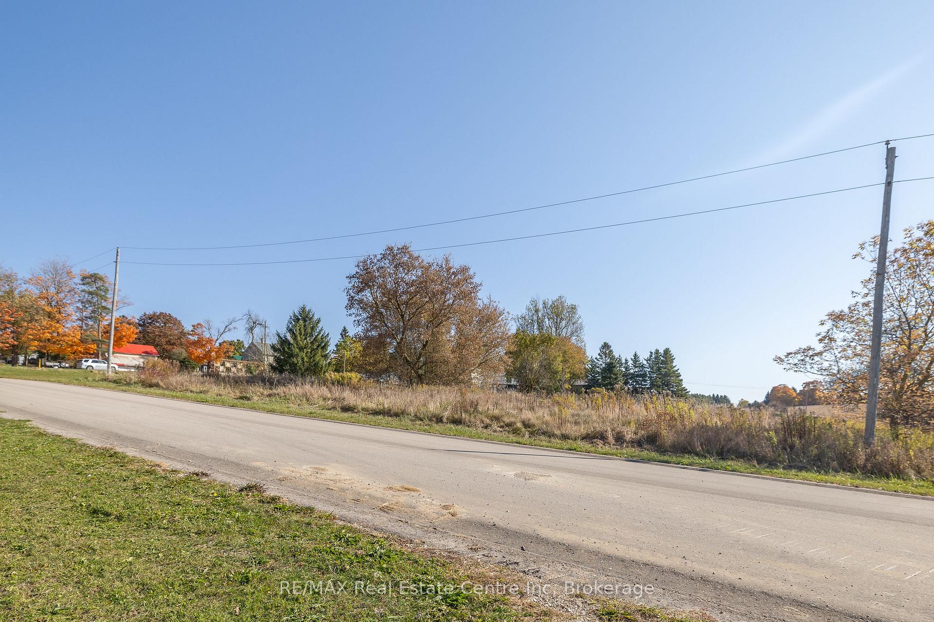 Photo 10 of James Street S, Mapleton, Rural Mapleton — HOMEH