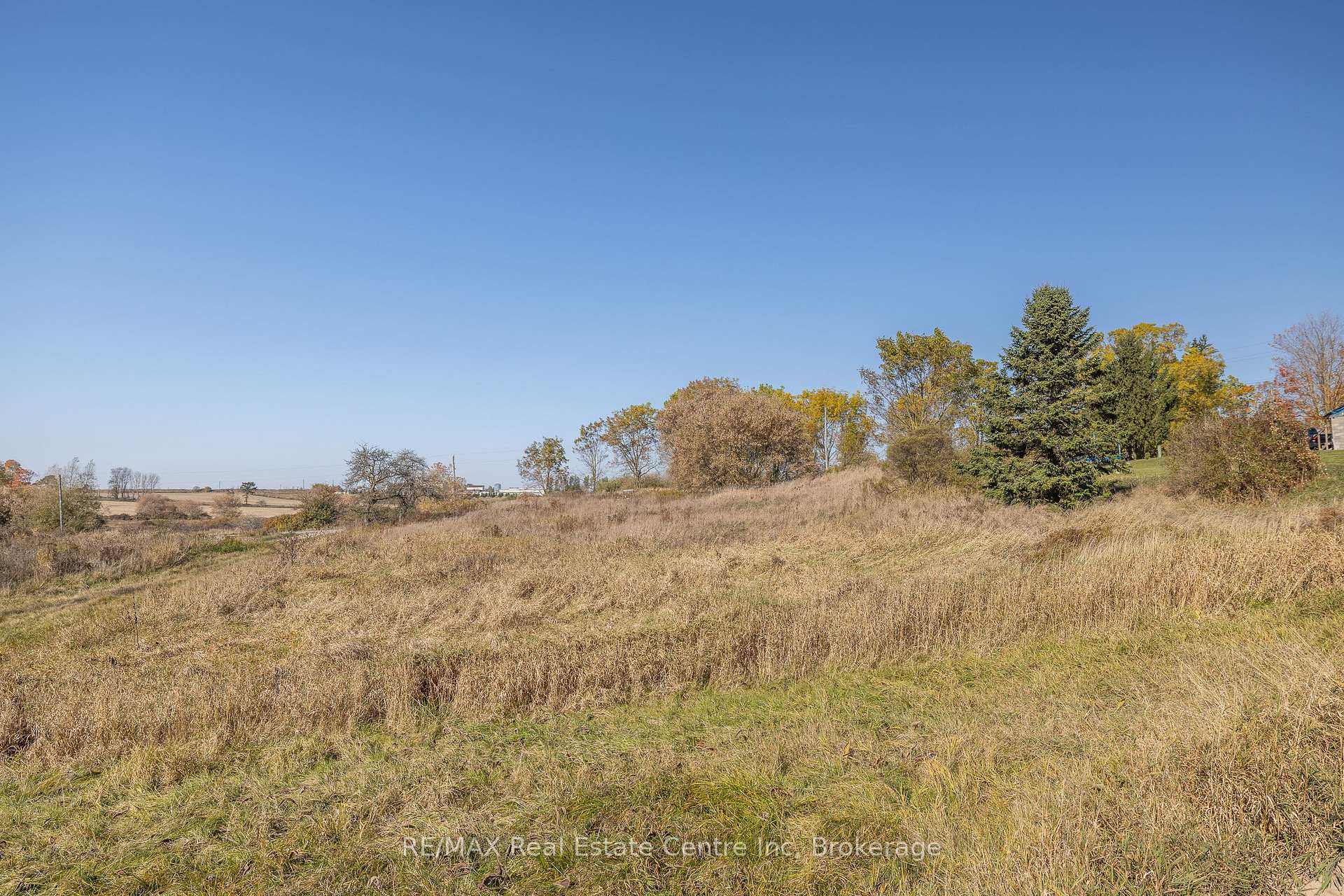 Photo 16 of James Street S, Mapleton, Rural Mapleton — HOMEH