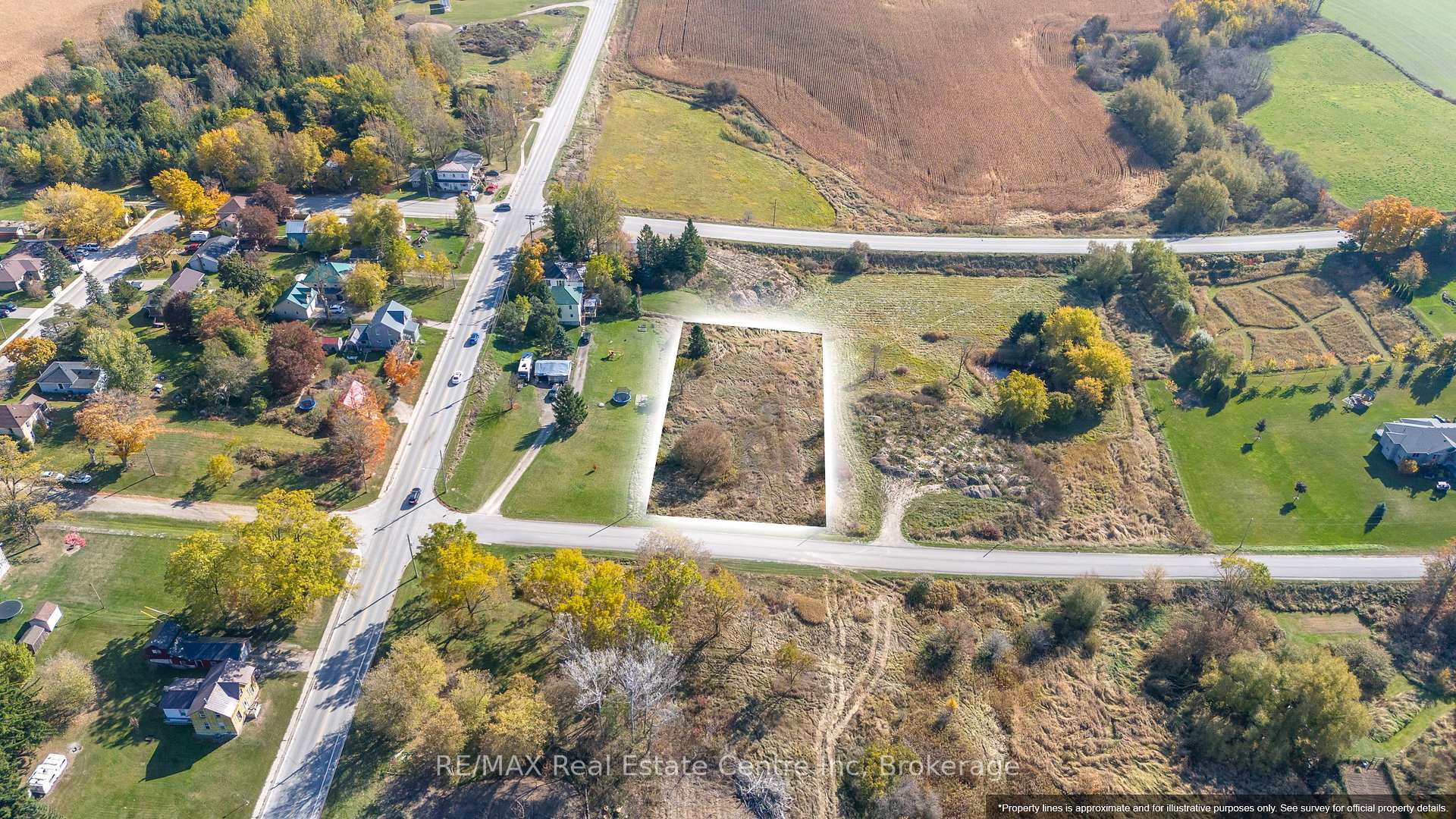 Photo 19 of James Street S, Mapleton, Rural Mapleton — HOMEH