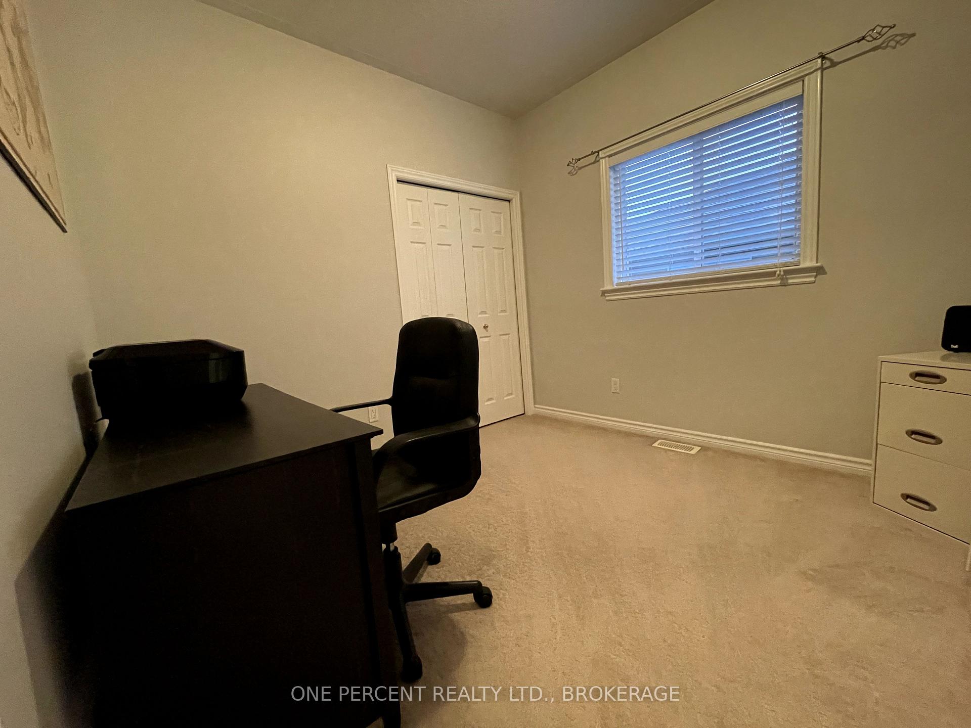 Photo 12 of 135 Speers Boulevard, Loyalist, Amherstview — HOMEH