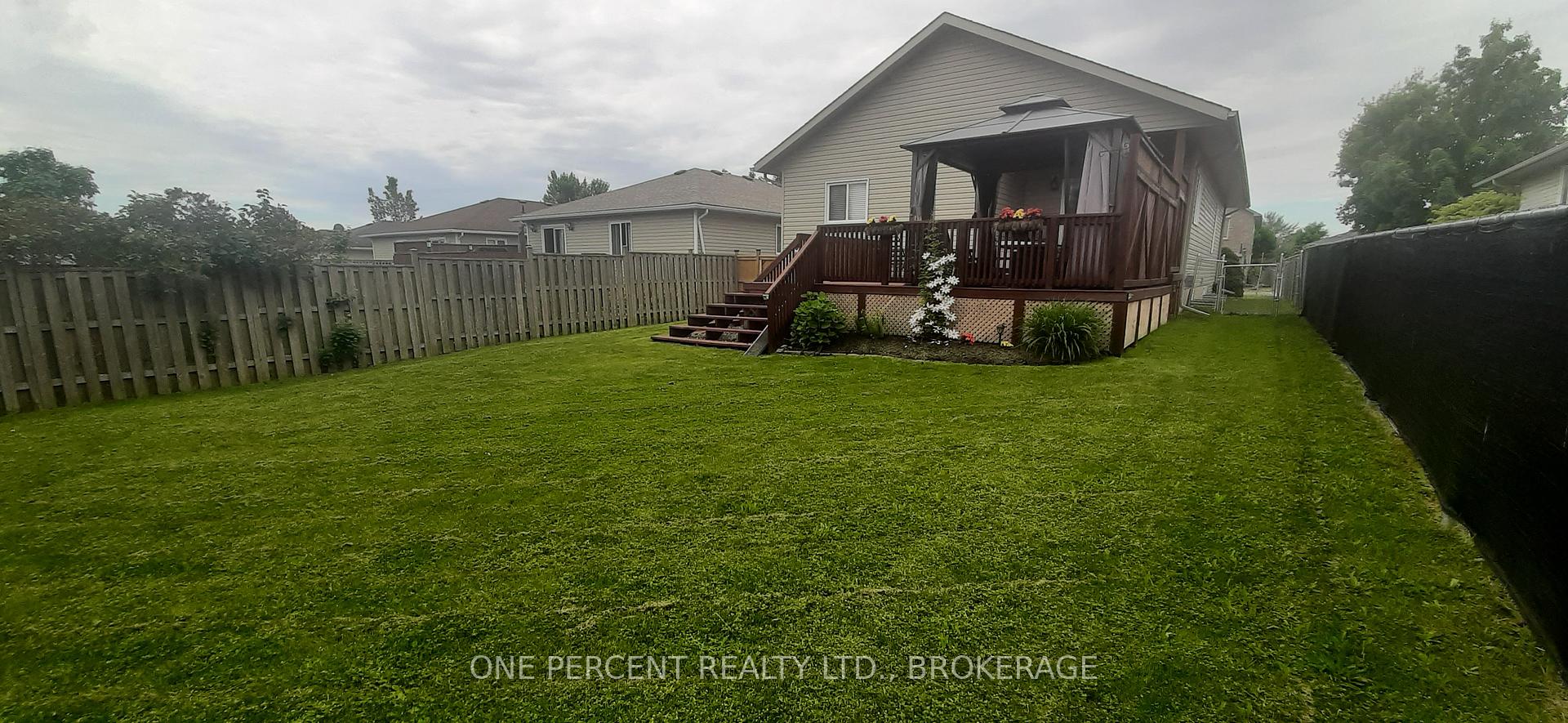 Photo 22 of 135 Speers Boulevard, Loyalist, Amherstview — HOMEH