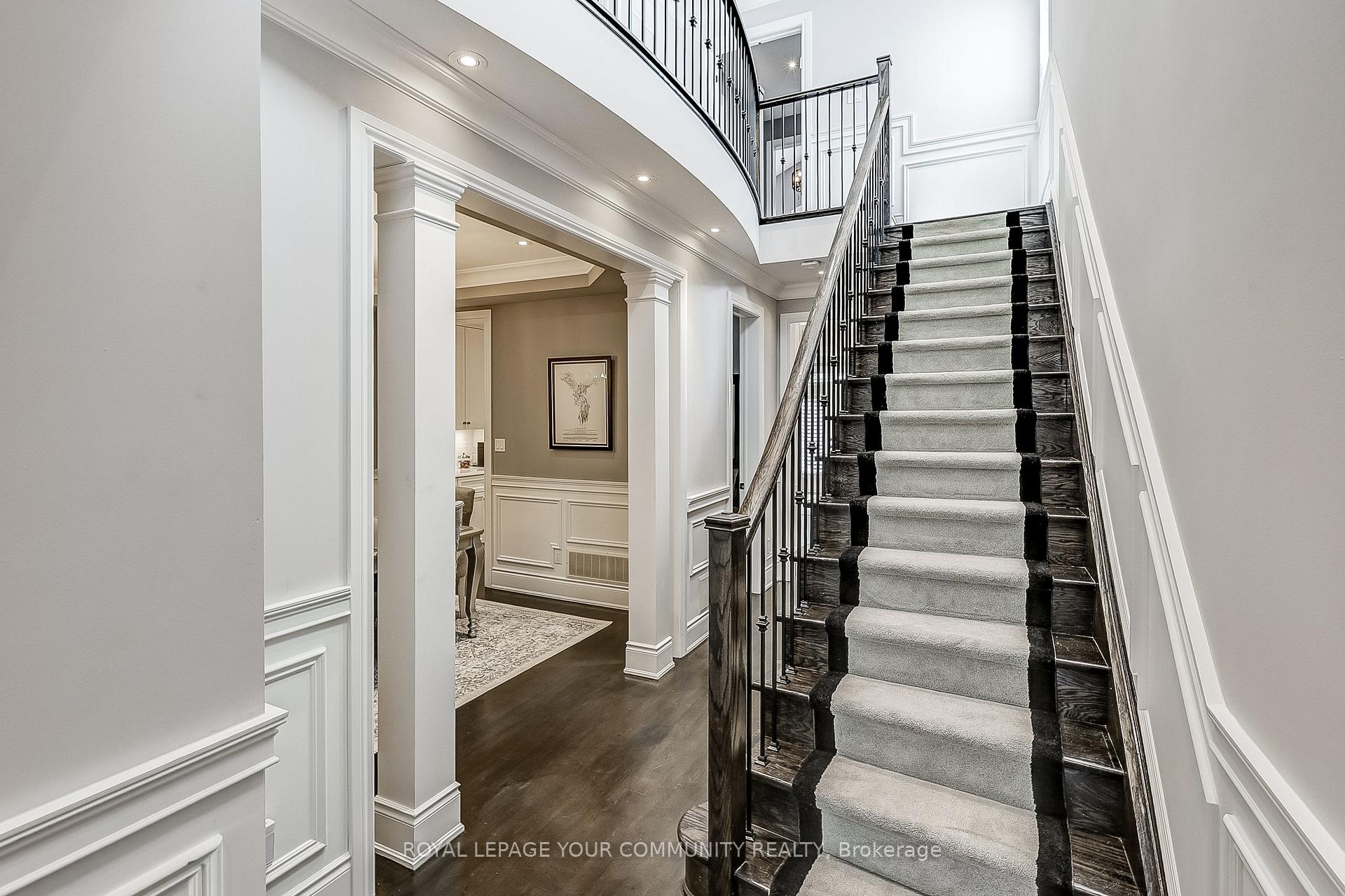 Photo 5 of 17 Claudview Street, King, King City — HOMEH