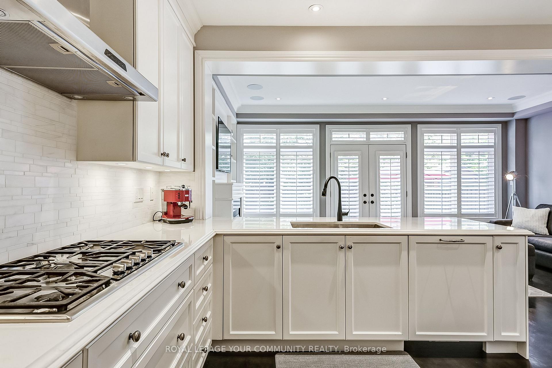 Photo 9 of 17 Claudview Street, King, King City — HOMEH