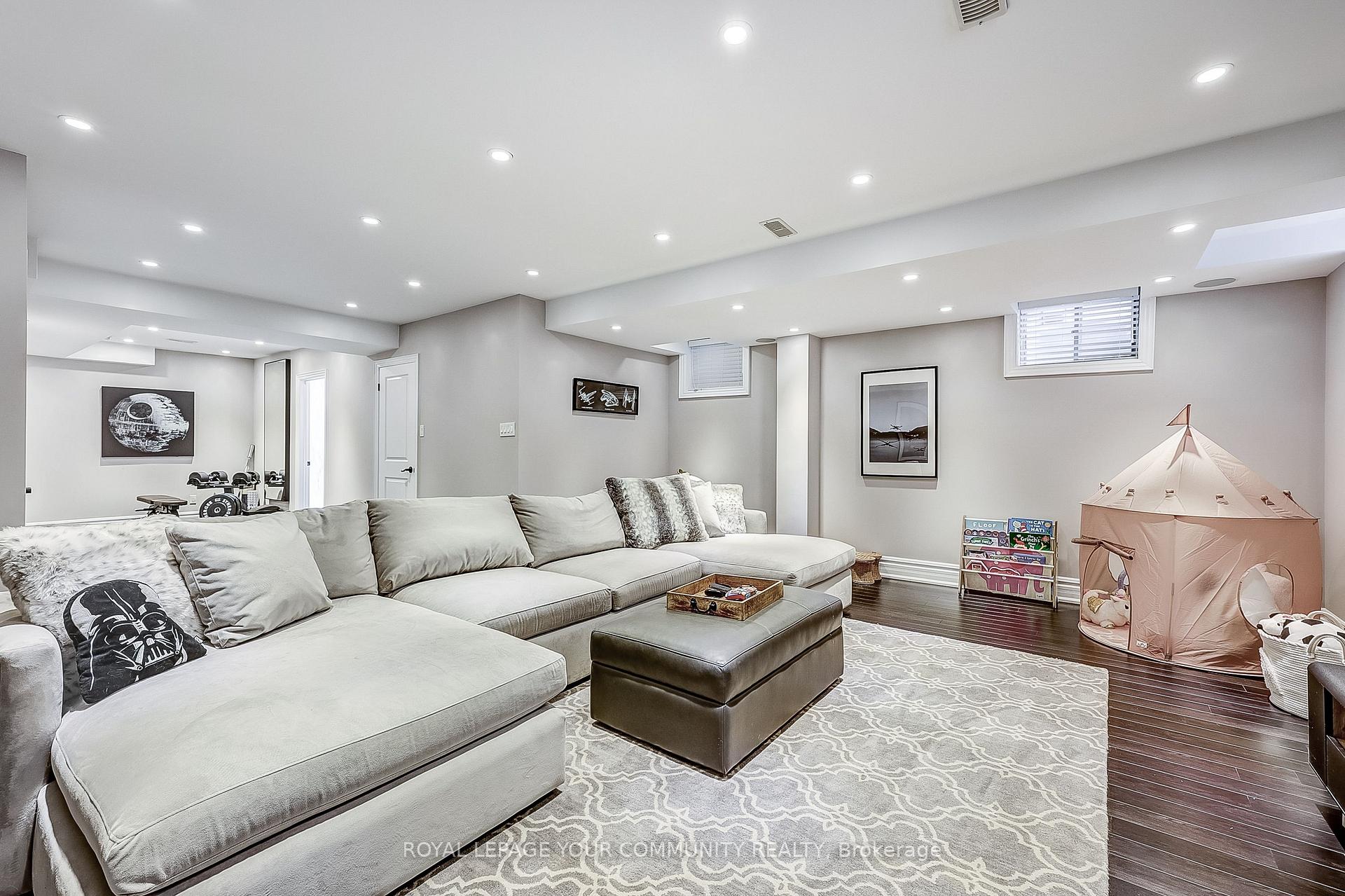 Photo 33 of 17 Claudview Street, King, King City — HOMEH
