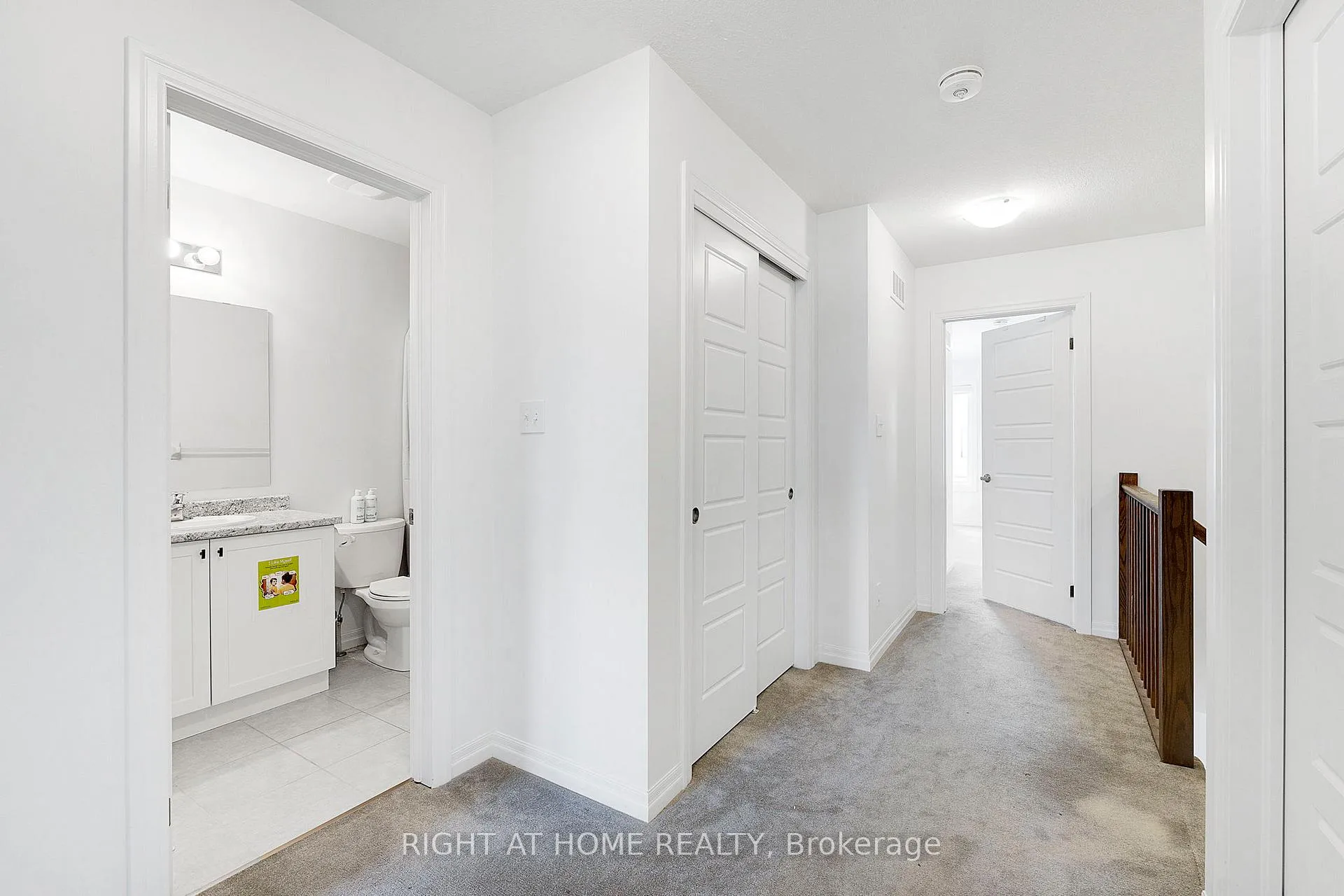 Photo 11 of 78 Pony Way, Kitchener — HOMEH