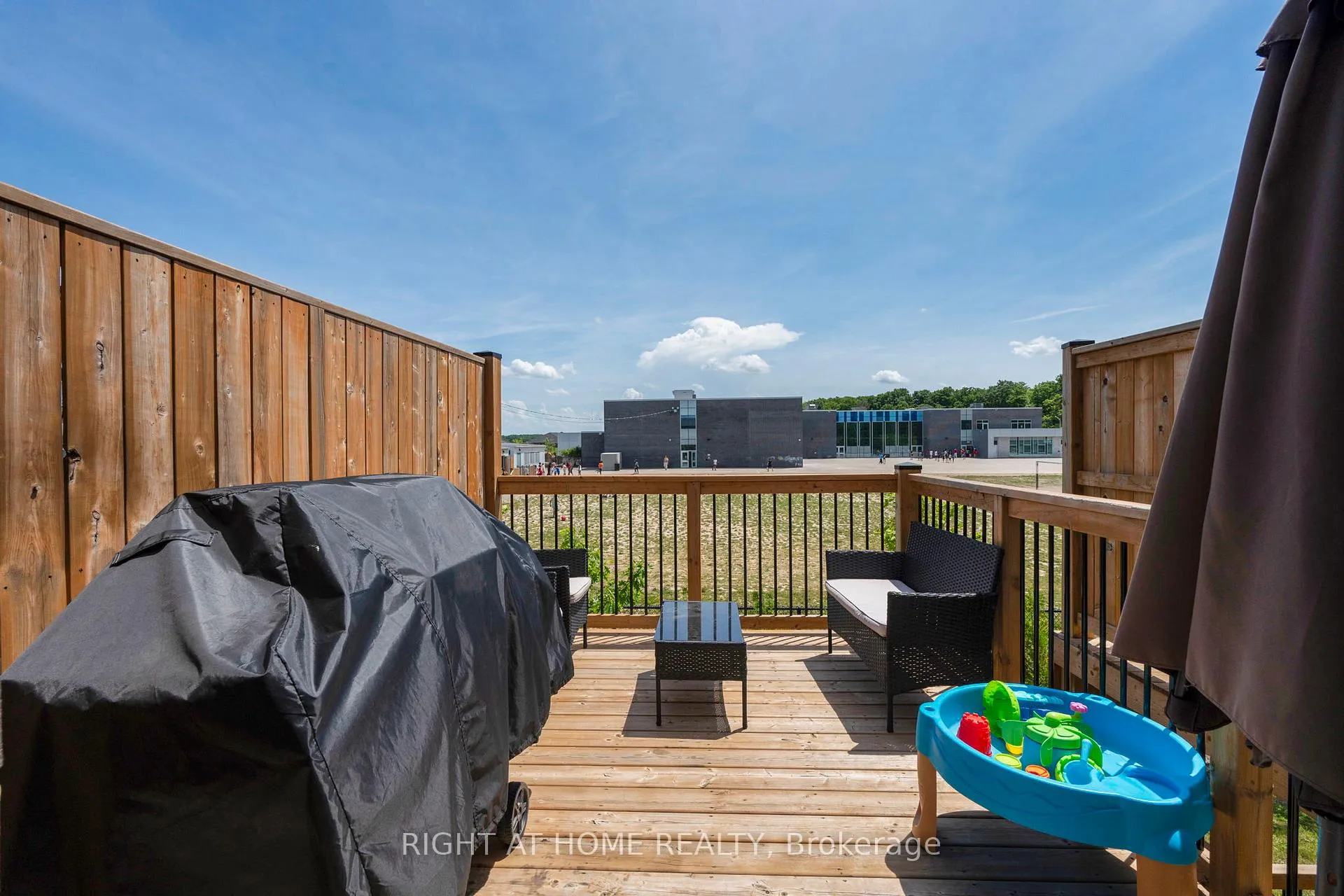 Photo 25 of 78 Pony Way, Kitchener — HOMEH