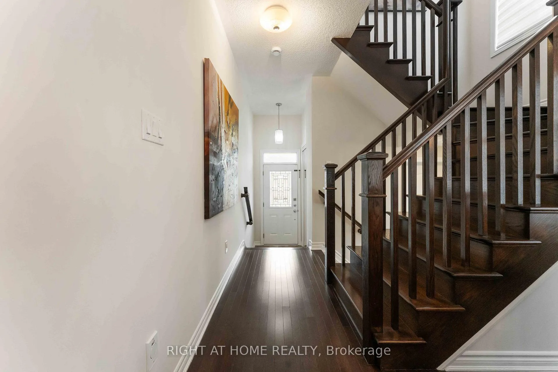 Photo 3 of 369 Autumnfield Street, Ottawa, Kanata - Emerald Meadows/Trailwest — HOMEH