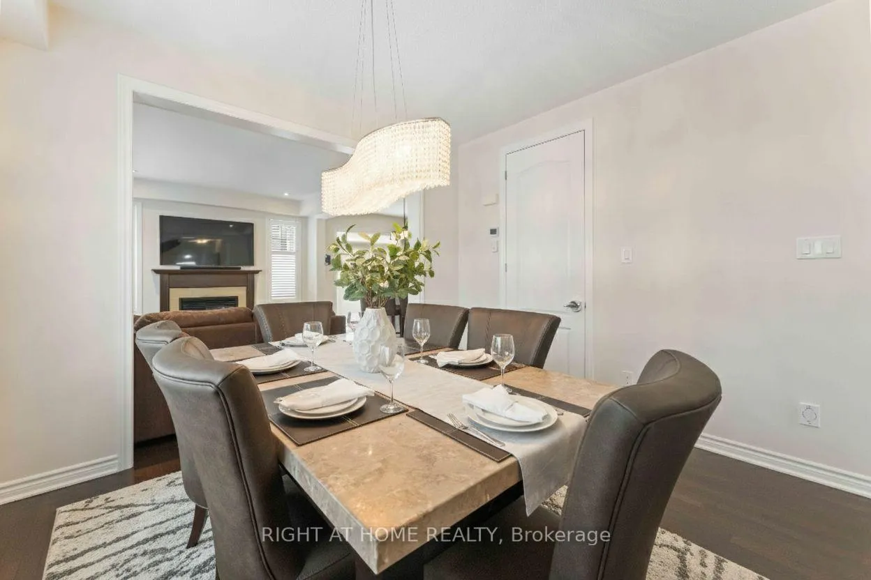 Photo 9 of 369 Autumnfield Street, Ottawa, Kanata - Emerald Meadows/Trailwest — HOMEH