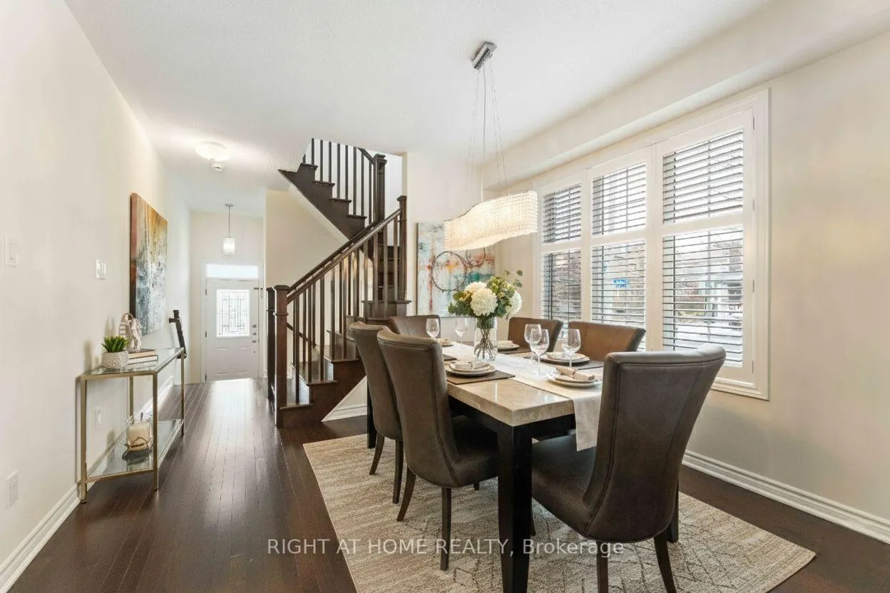 Photo 10 of 369 Autumnfield Street, Ottawa, Kanata - Emerald Meadows/Trailwest — HOMEH