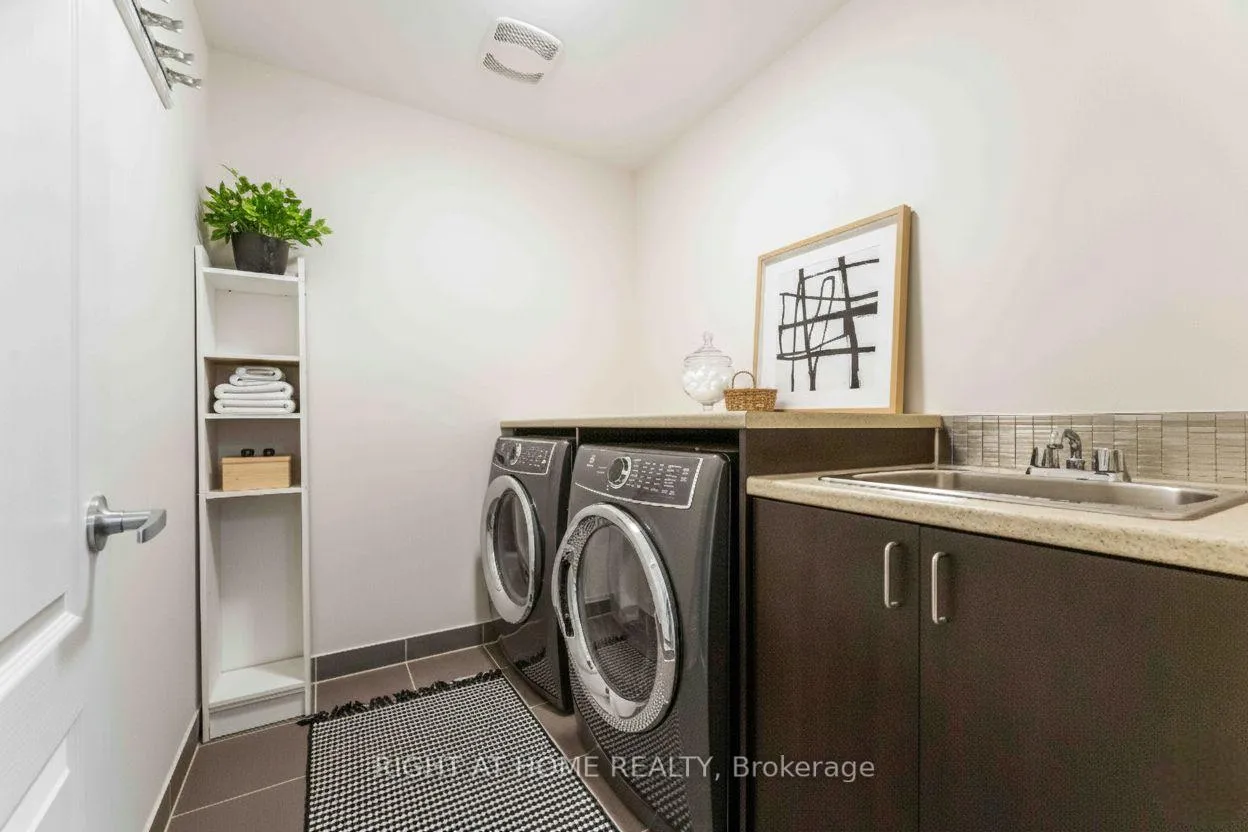 Photo 26 of 369 Autumnfield Street, Ottawa, Kanata - Emerald Meadows/Trailwest — HOMEH