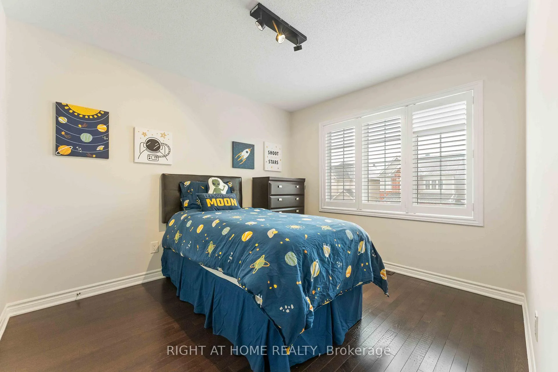 Photo 28 of 369 Autumnfield Street, Ottawa, Kanata - Emerald Meadows/Trailwest — HOMEH