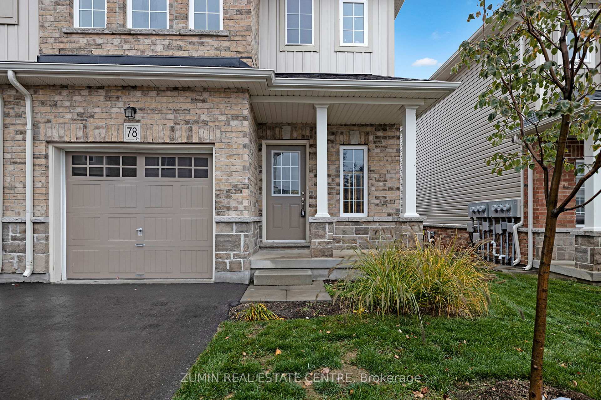 Photo 4 of 78 Dewberry Drive, Kitchener — HOMEH