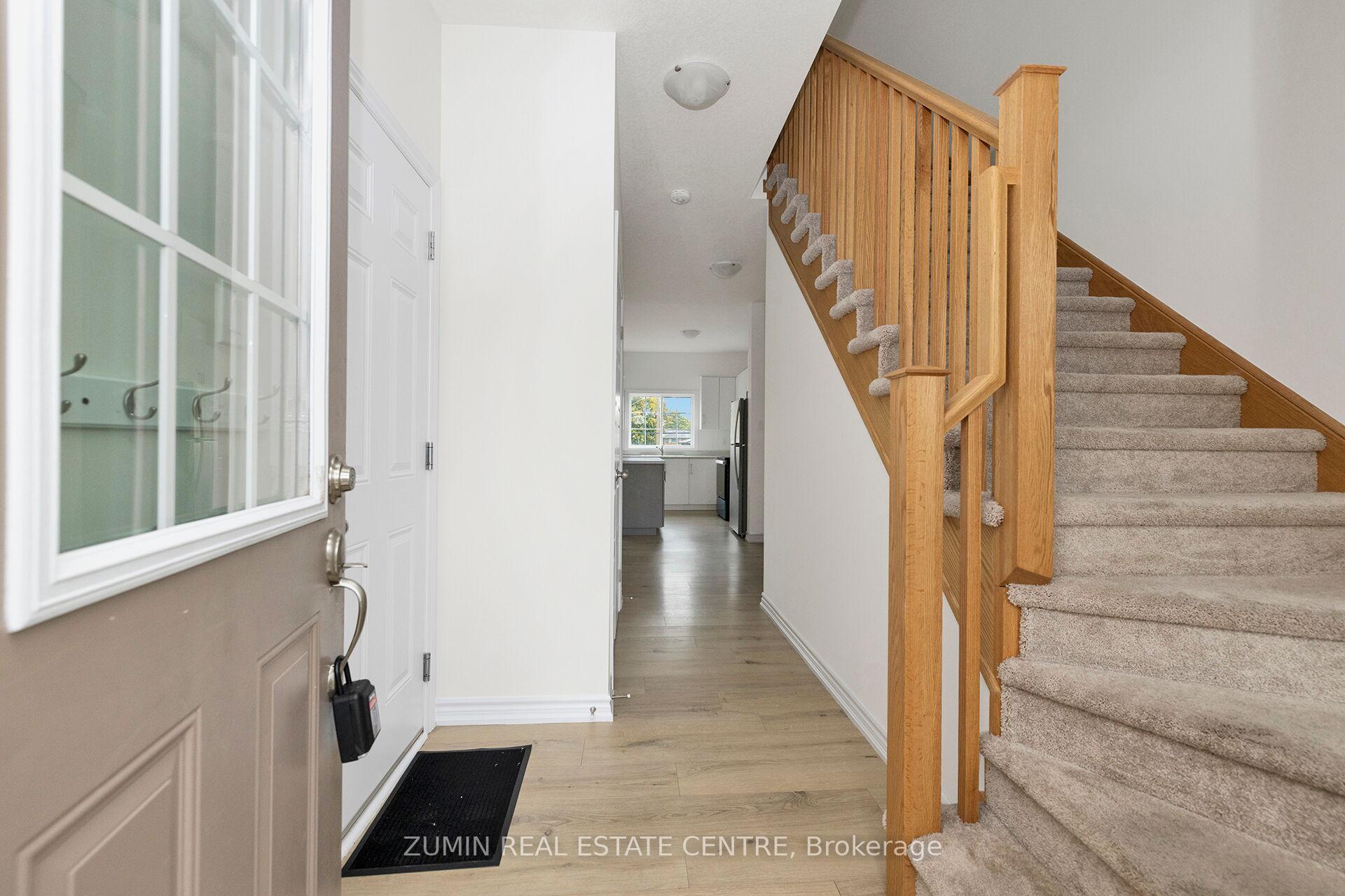 Photo 5 of 78 Dewberry Drive, Kitchener — HOMEH
