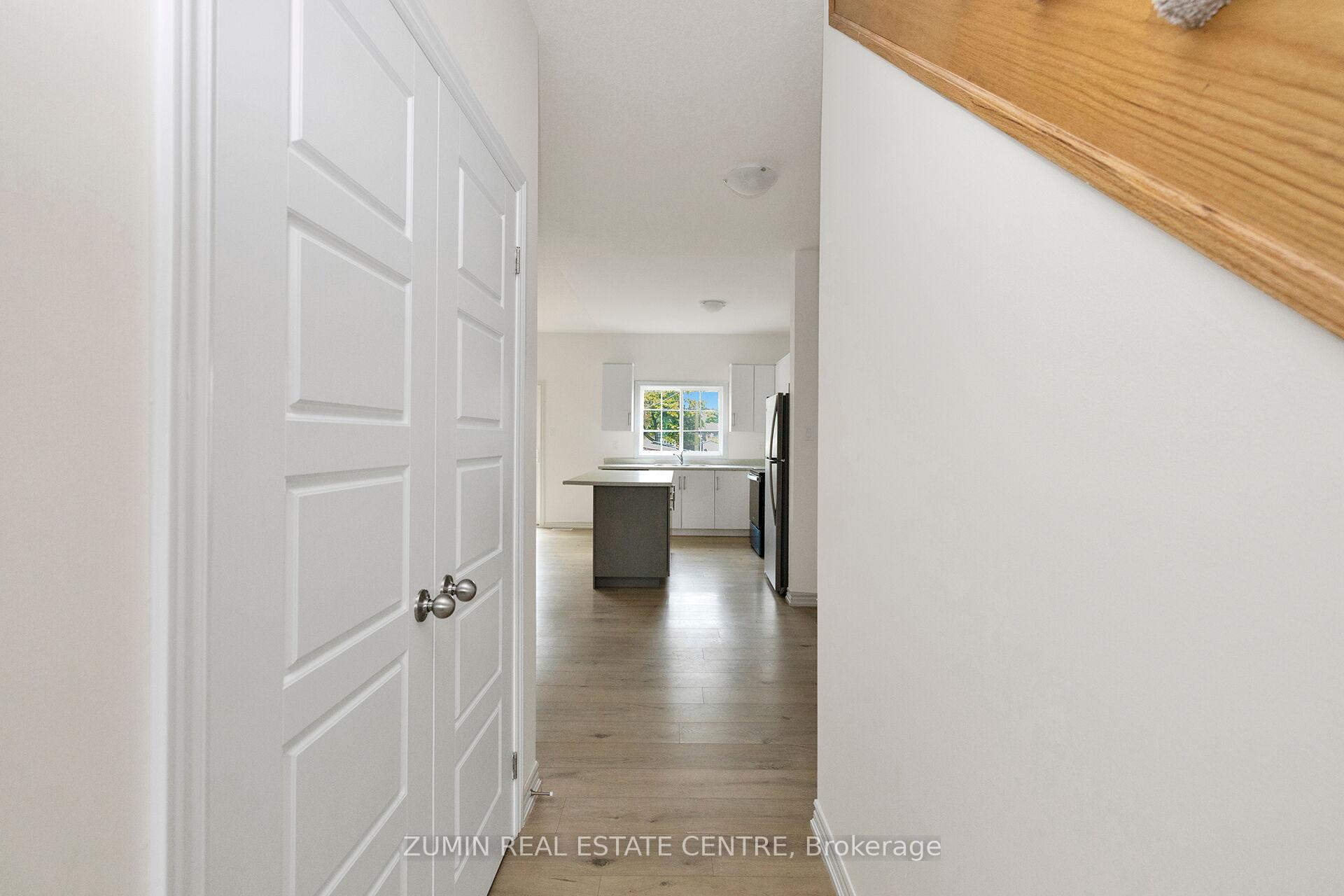 Photo 7 of 78 Dewberry Drive, Kitchener — HOMEH