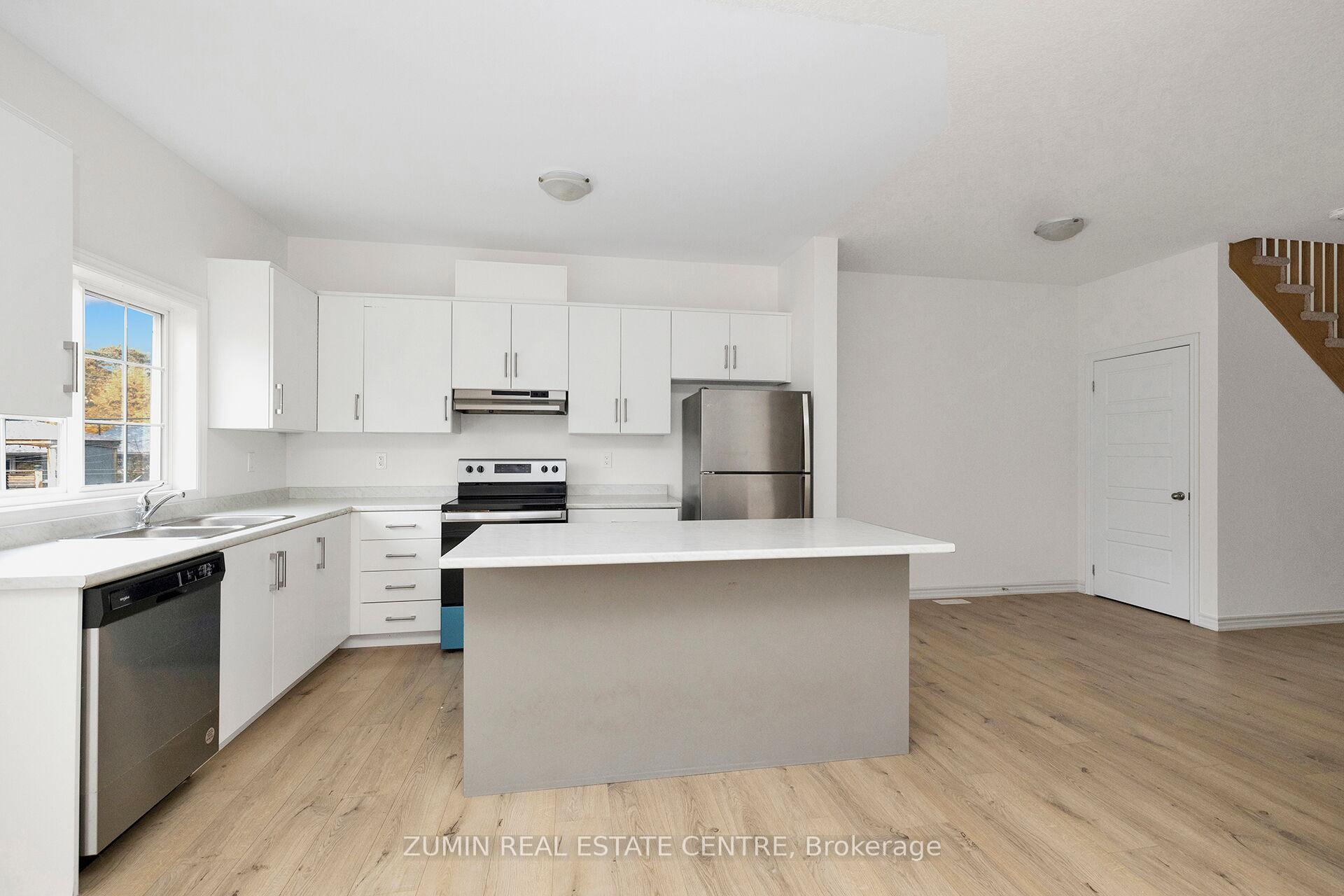 Photo 15 of 78 Dewberry Drive, Kitchener — HOMEH