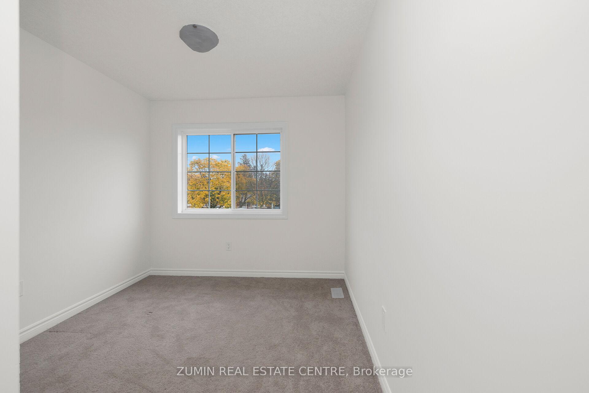 Photo 25 of 78 Dewberry Drive, Kitchener — HOMEH