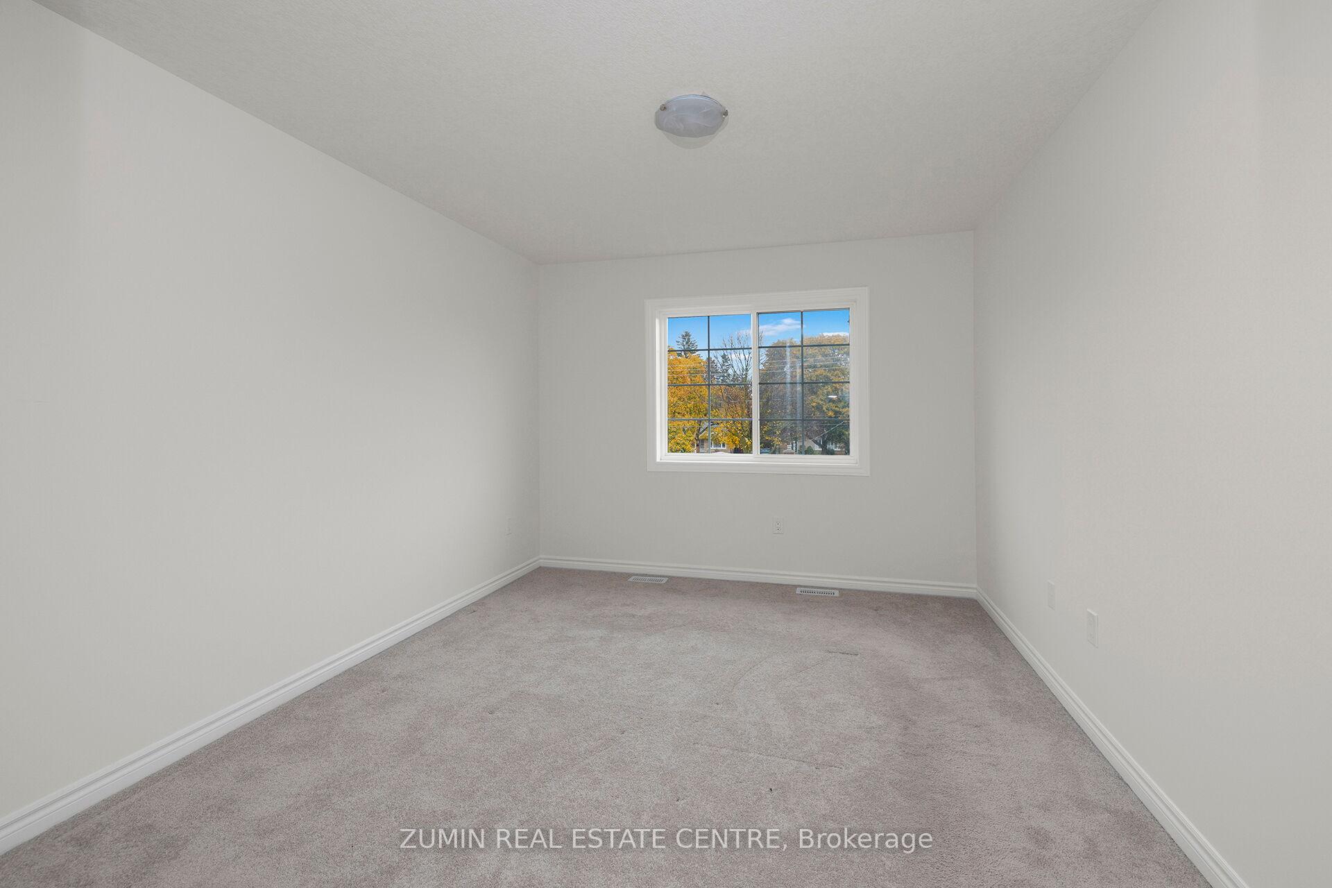 Photo 30 of 78 Dewberry Drive, Kitchener — HOMEH