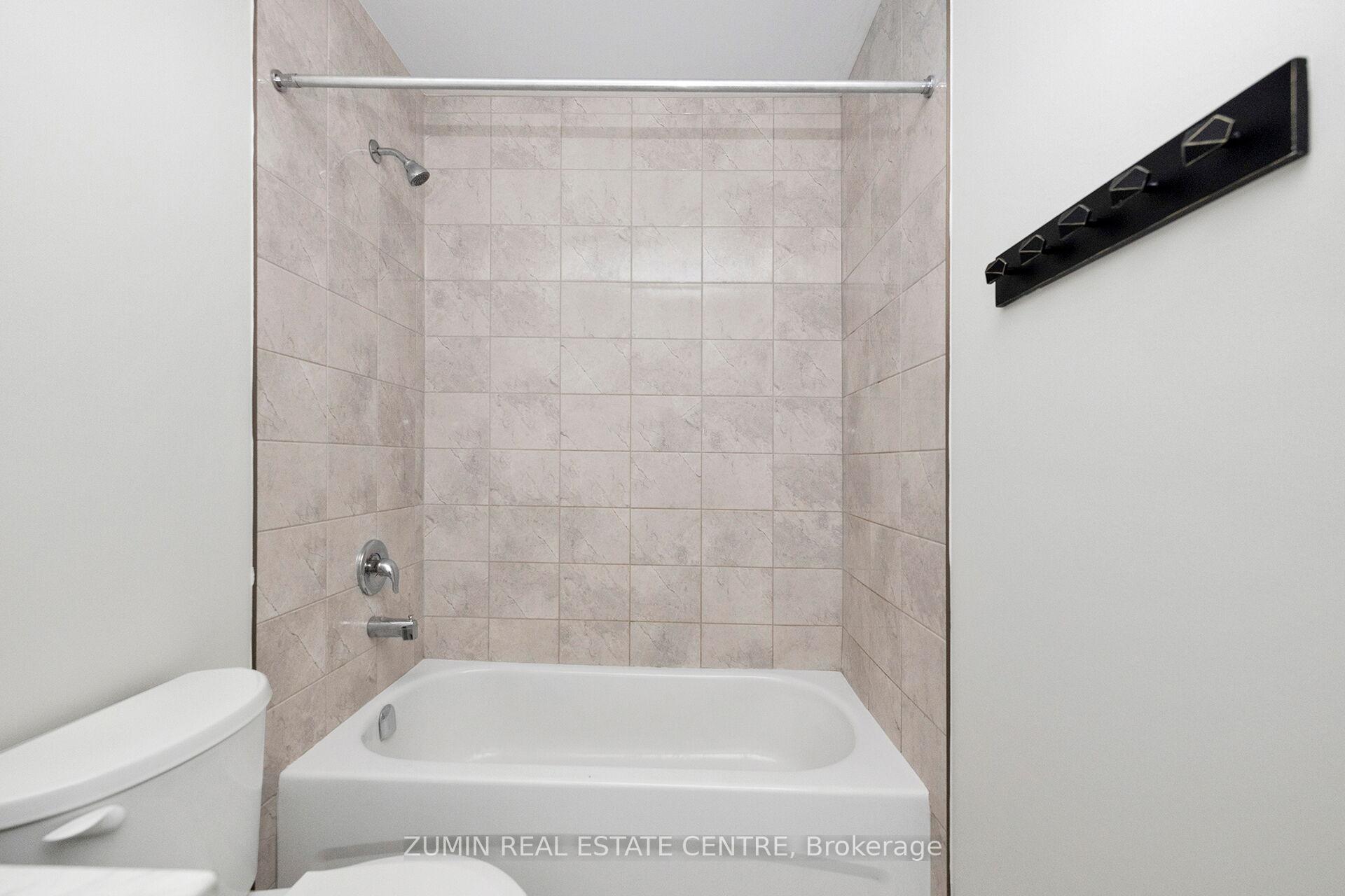 Photo 38 of 78 Dewberry Drive, Kitchener — HOMEH