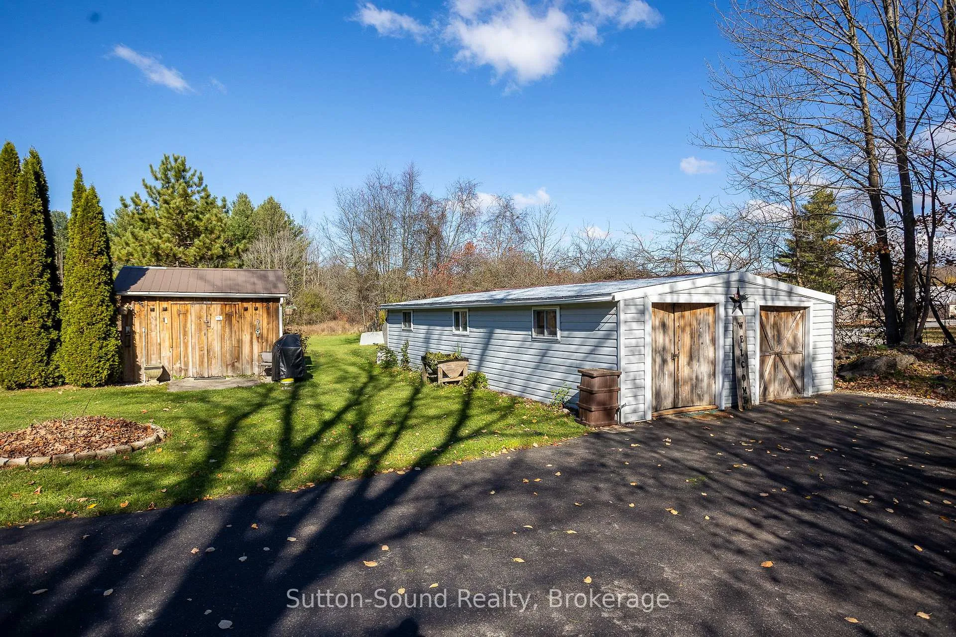 Photo 5 of 143659 15 Side Road E, Meaford — HOMEH
