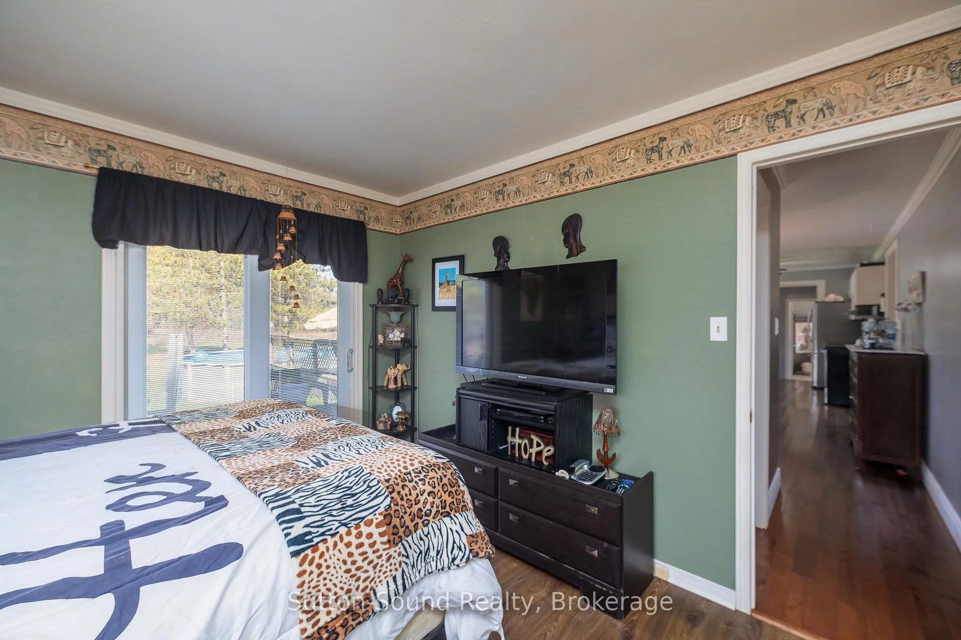 Photo 11 of 143659 15 Side Road E, Meaford — HOMEH