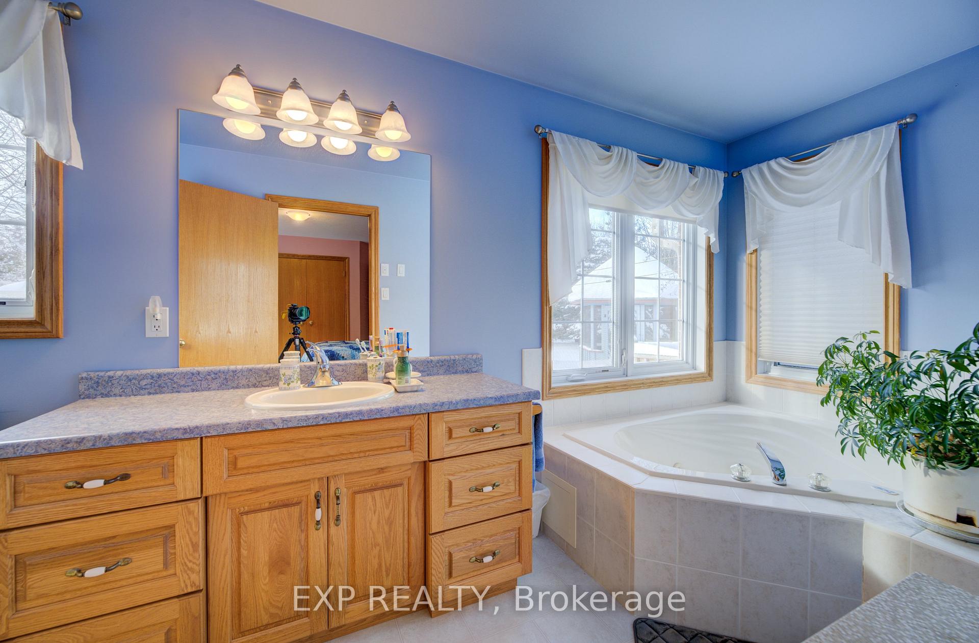 Photo 18 of 42 River Run Road, Mapleton, Rural Mapleton — HOMEH