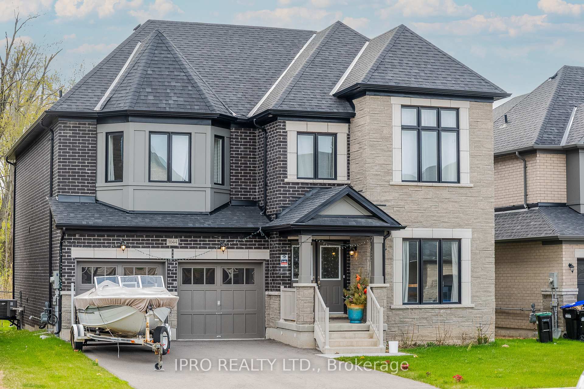 Photo 1 of 1044 Hardy Way, Innisfil, Lefroy — HOMEH