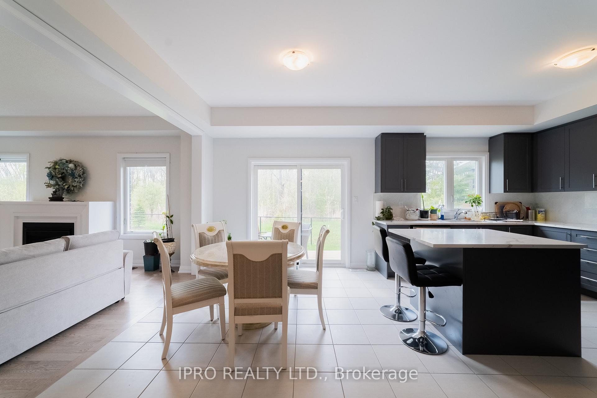 Photo 14 of 1044 Hardy Way, Innisfil, Lefroy — HOMEH