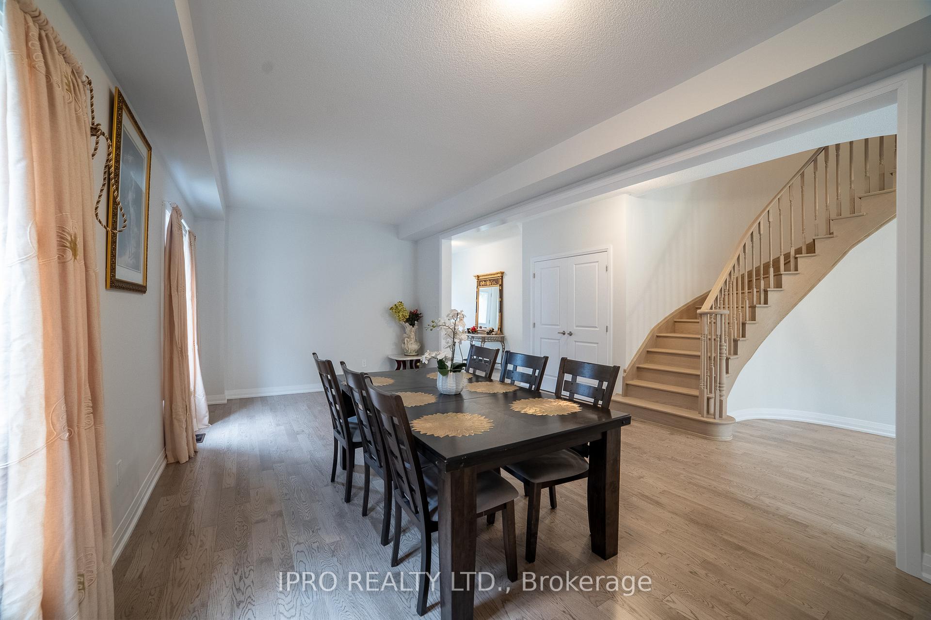 Photo 19 of 1044 Hardy Way, Innisfil, Lefroy — HOMEH