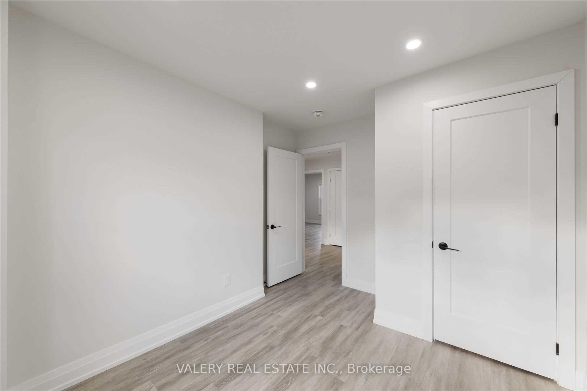 Photo 18 of Unit 2, 5 Maplewood Avenue, Hamilton, St. Clair — HOMEH