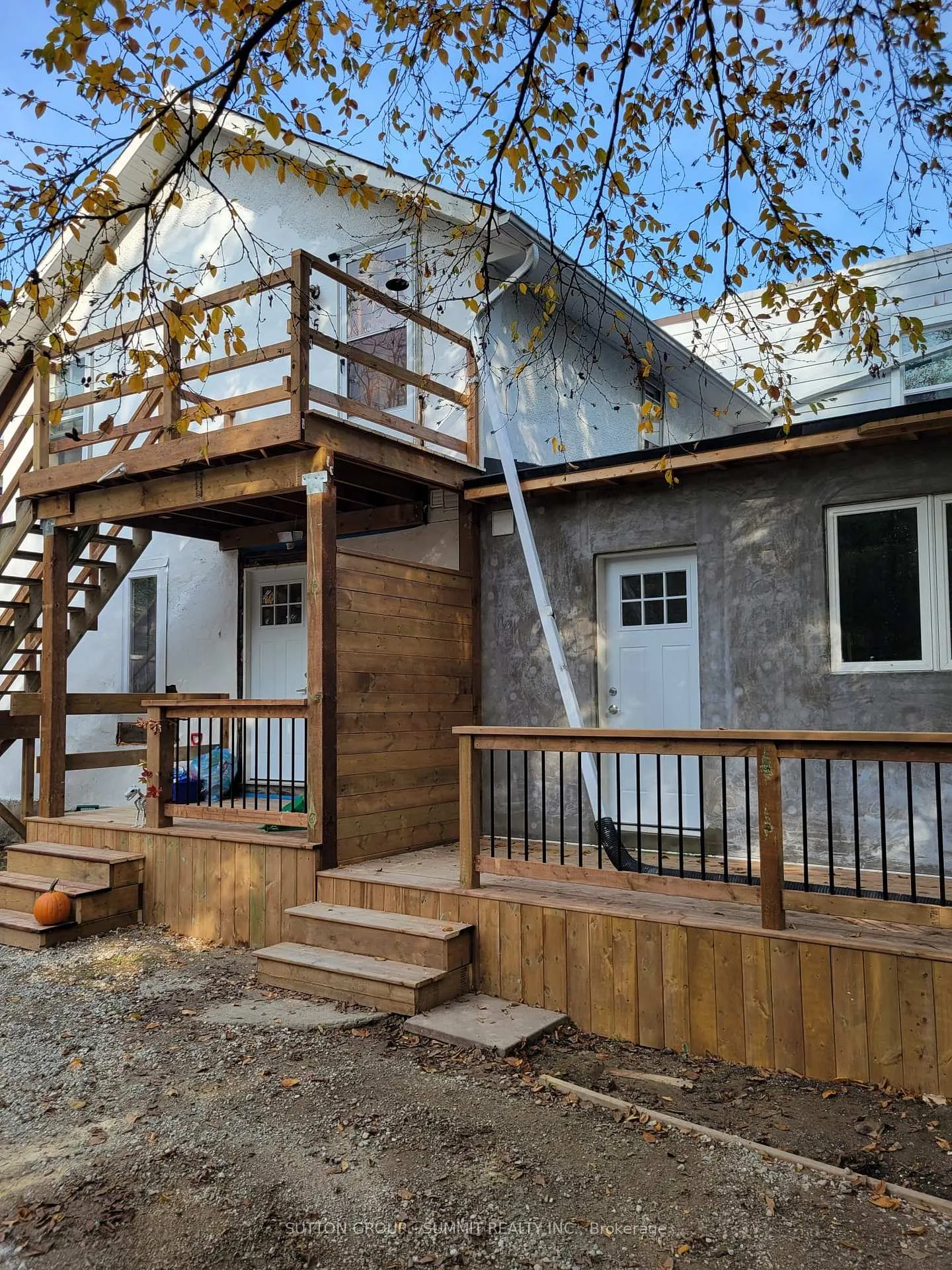 Photo 3 of 239 Main Street, King, Schomberg — HOMEH