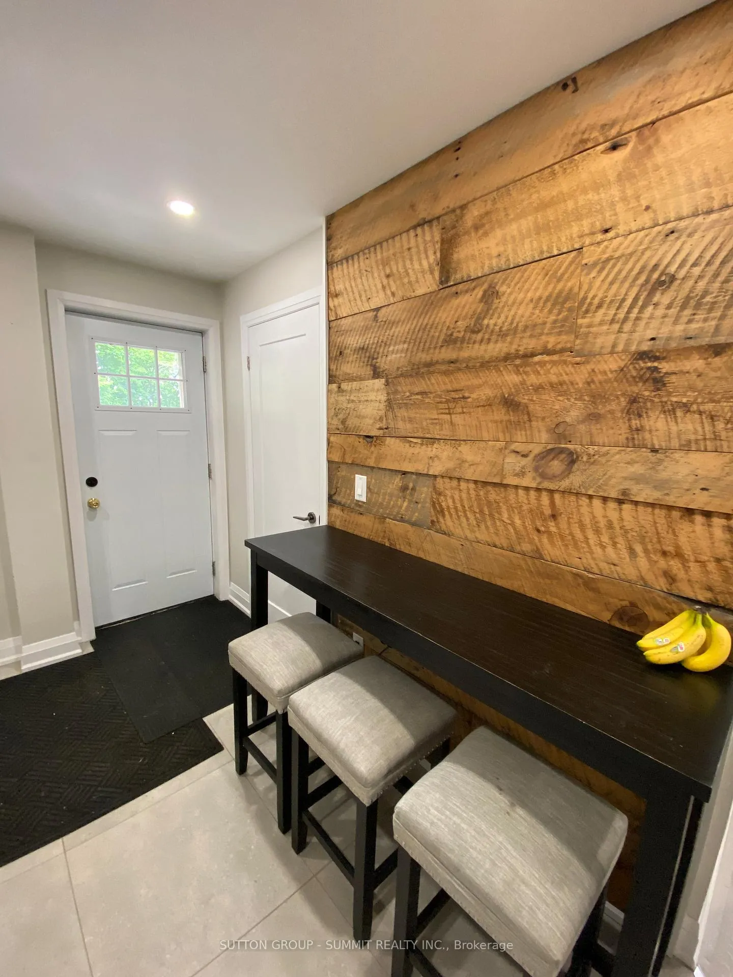 Photo 10 of 239 Main Street, King, Schomberg — HOMEH